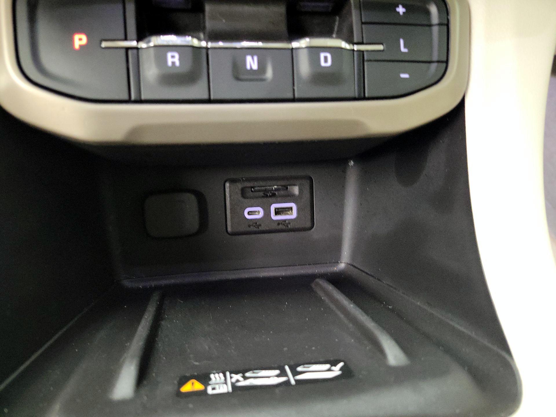 Thumbnail: 2023 GMC Acadia - 19