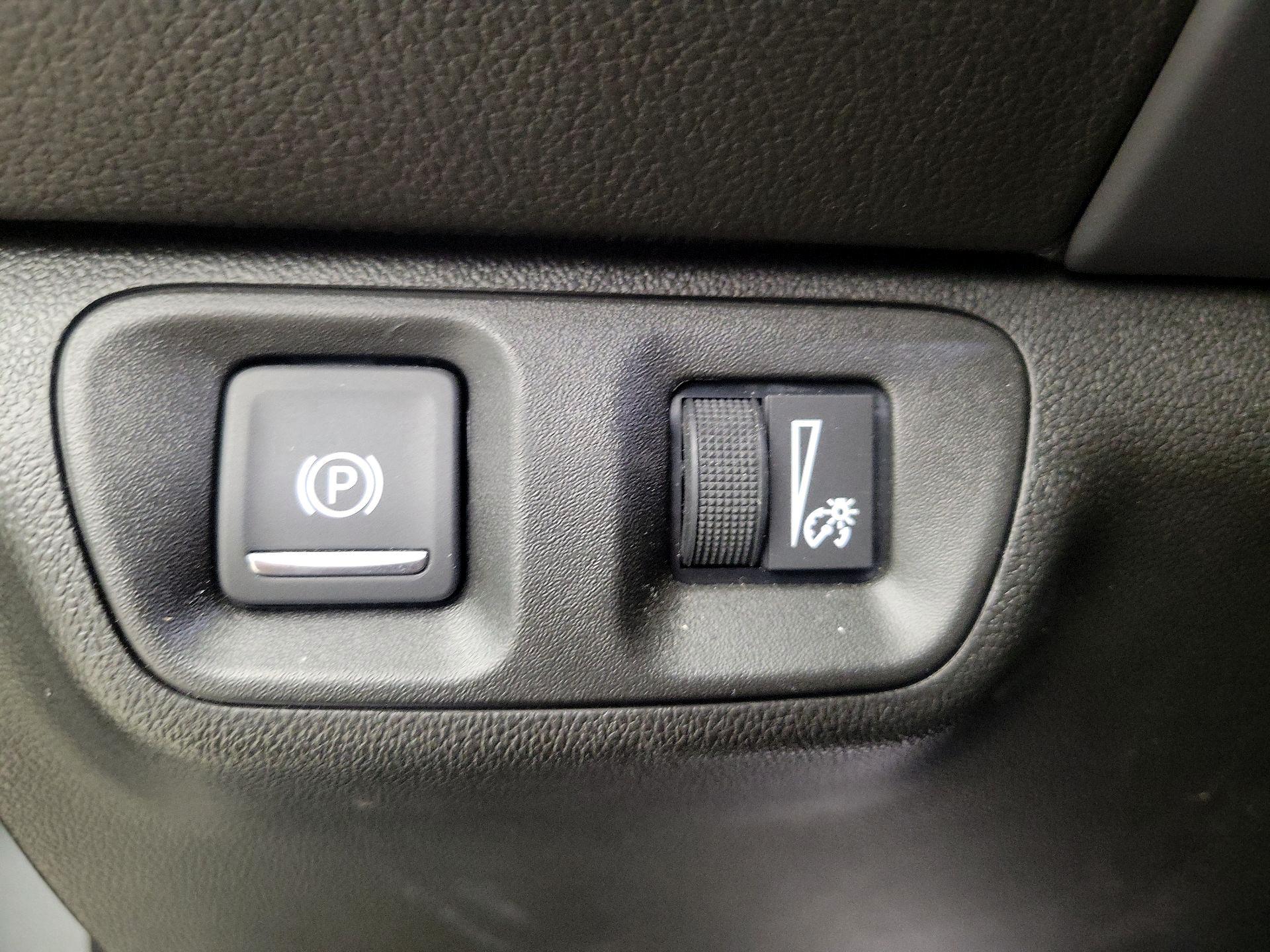 Thumbnail: 2023 GMC Acadia - 13