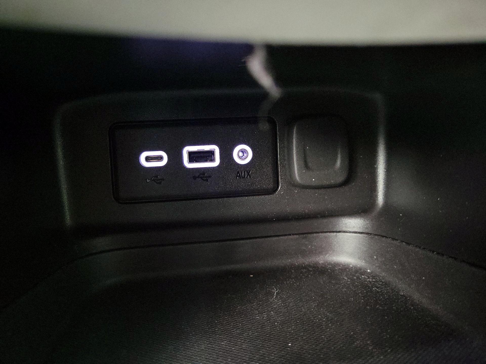 Thumbnail: 2023 Chevrolet Equinox - 18