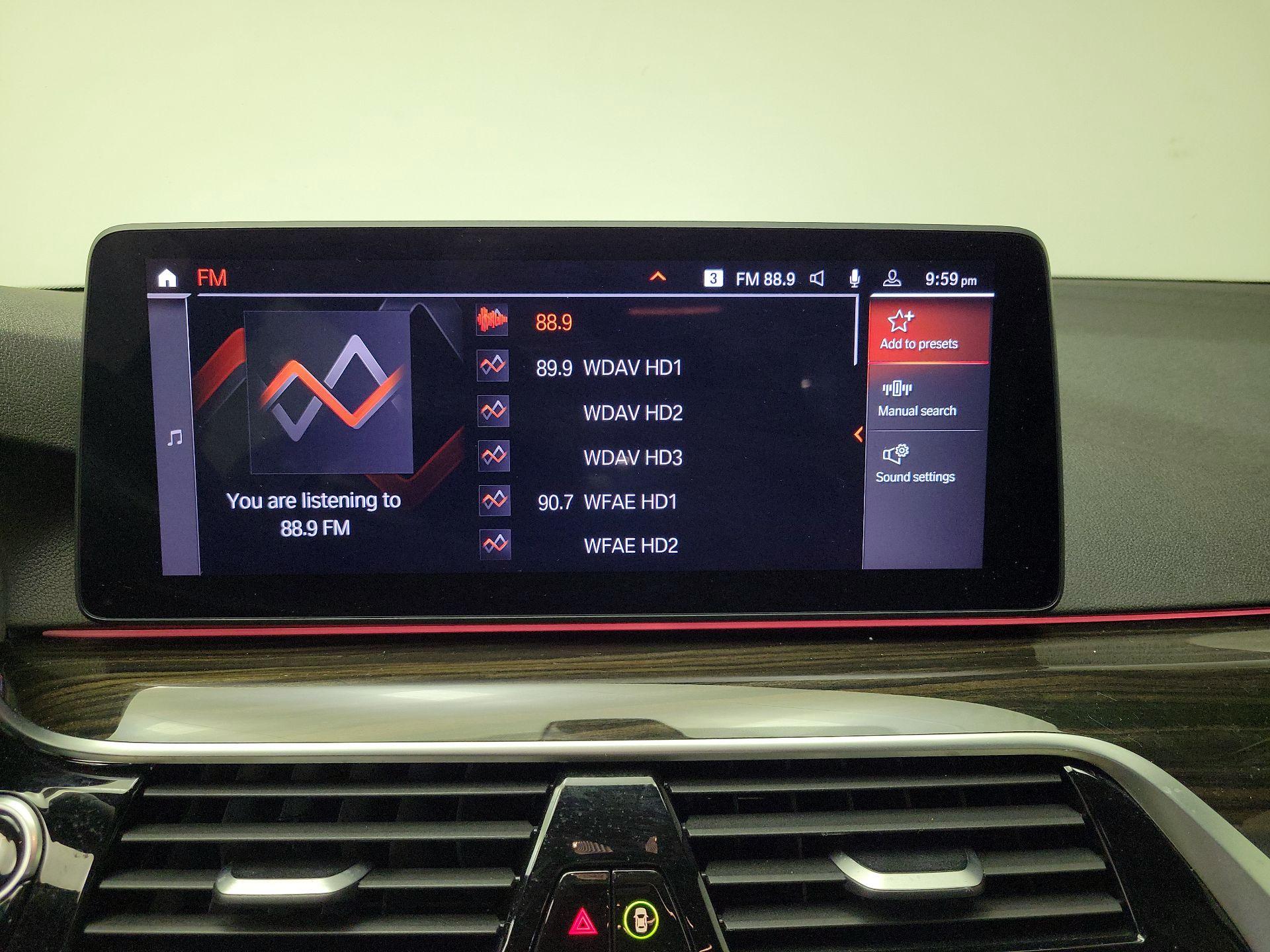 Thumbnail: 2023 BMW 5 Series - 16