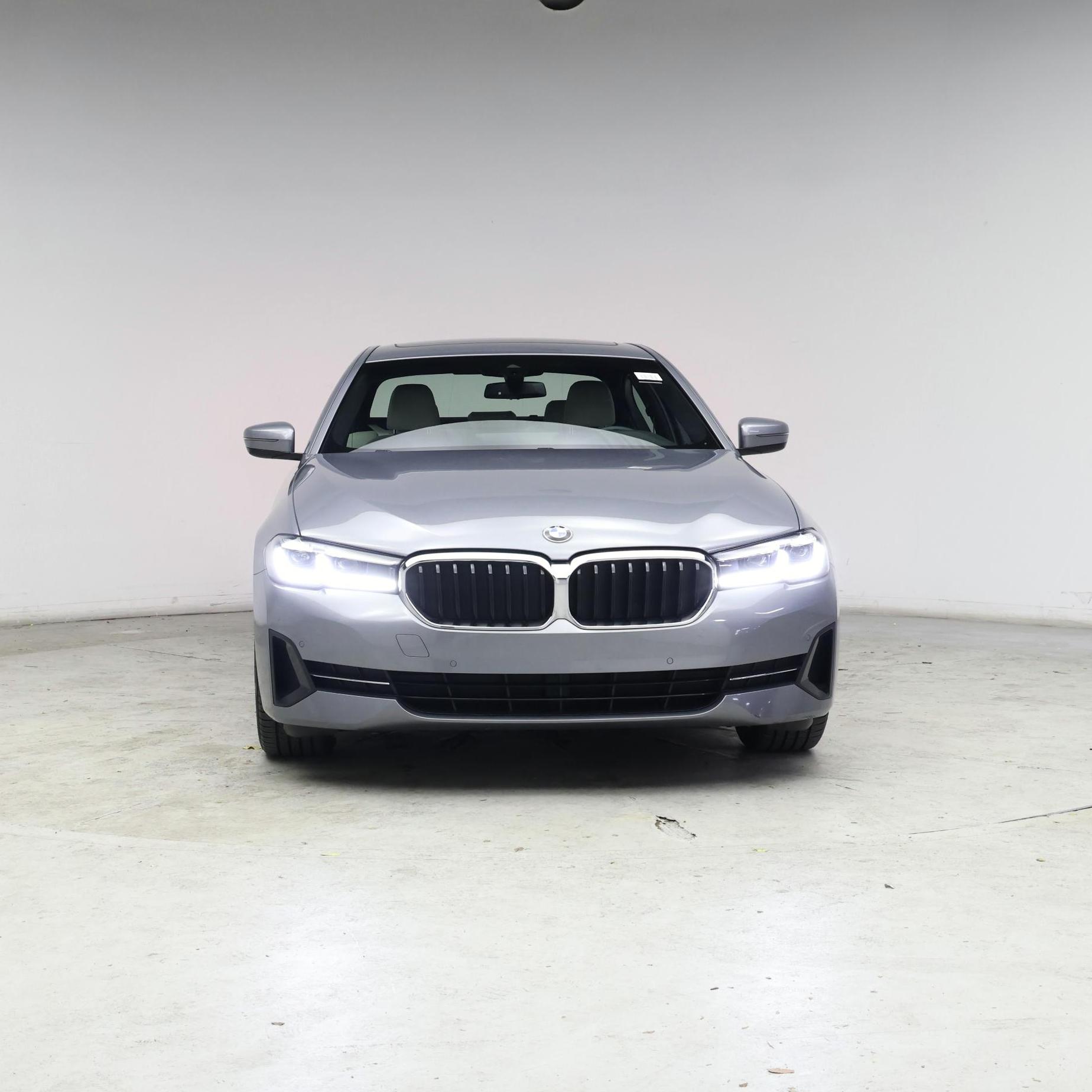 Thumbnail: 2023 BMW 5 Series - 5