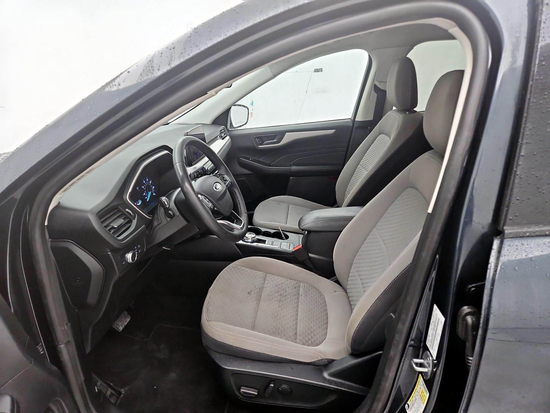 Thumbnail: 2022 Ford Escape - 11