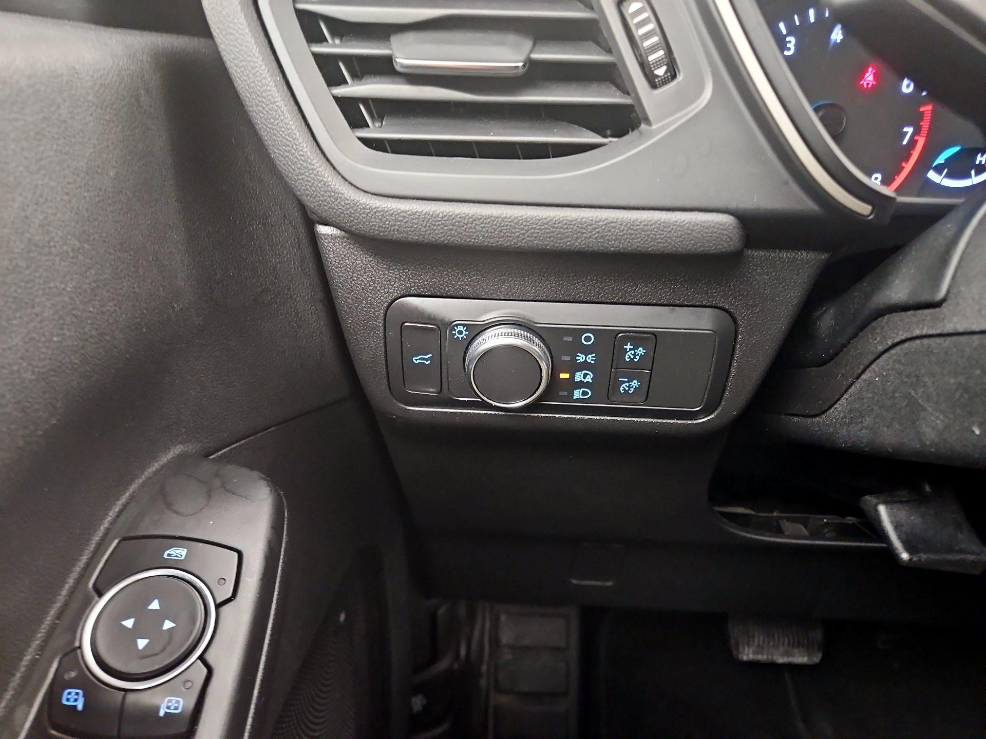 Thumbnail: 2022 Ford Escape - 13