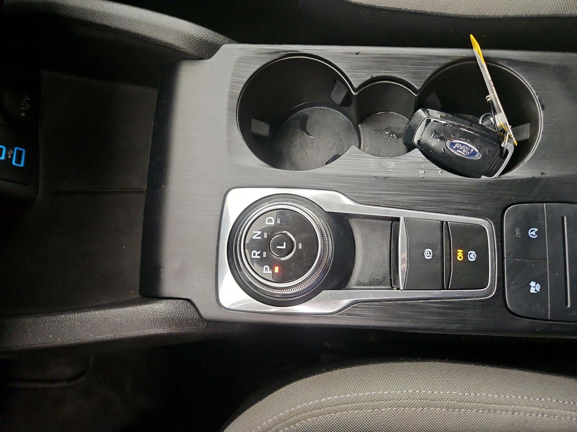 Thumbnail: 2022 Ford Escape - 17