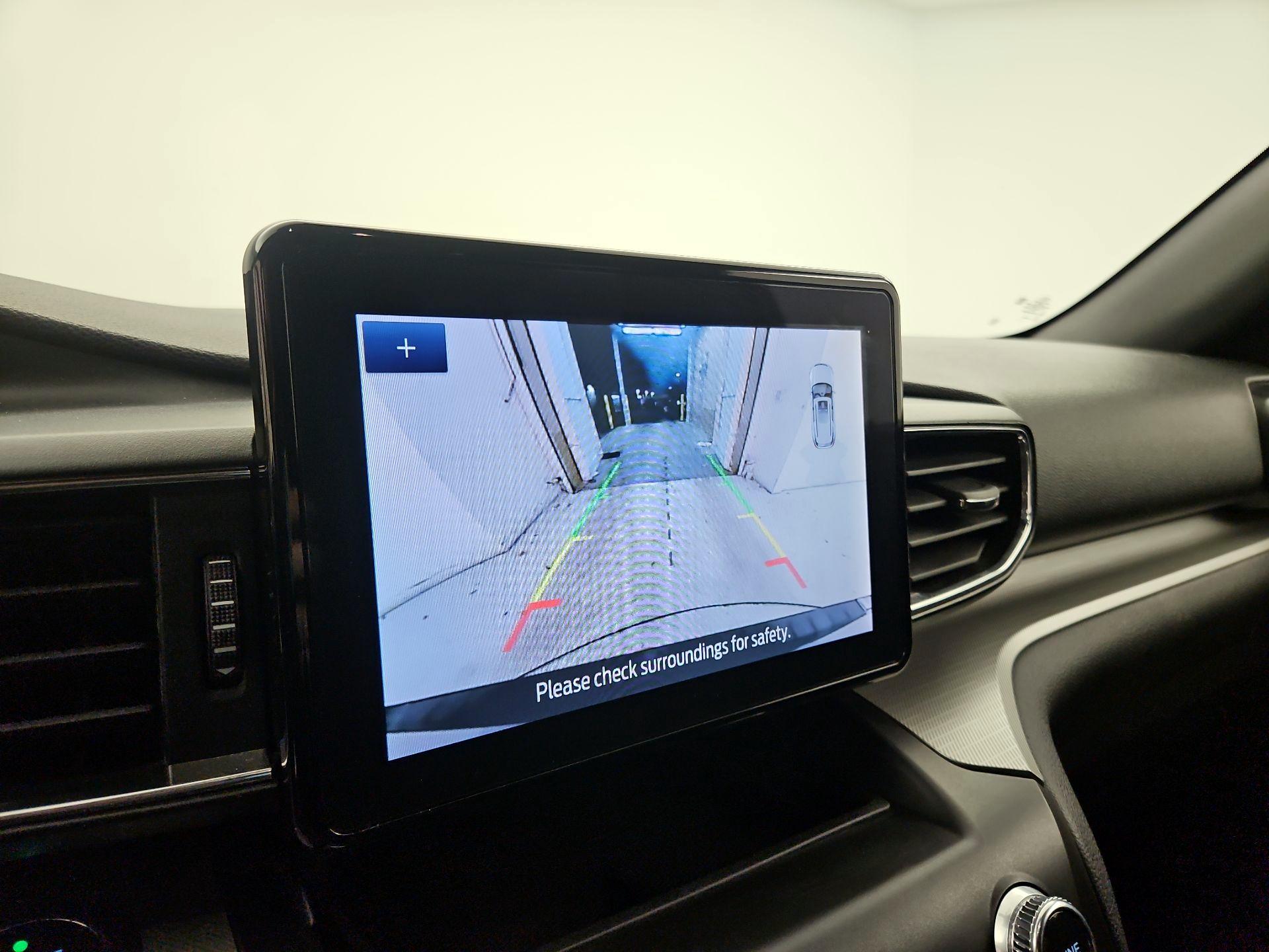 Thumbnail: 2020 Ford Explorer - 14