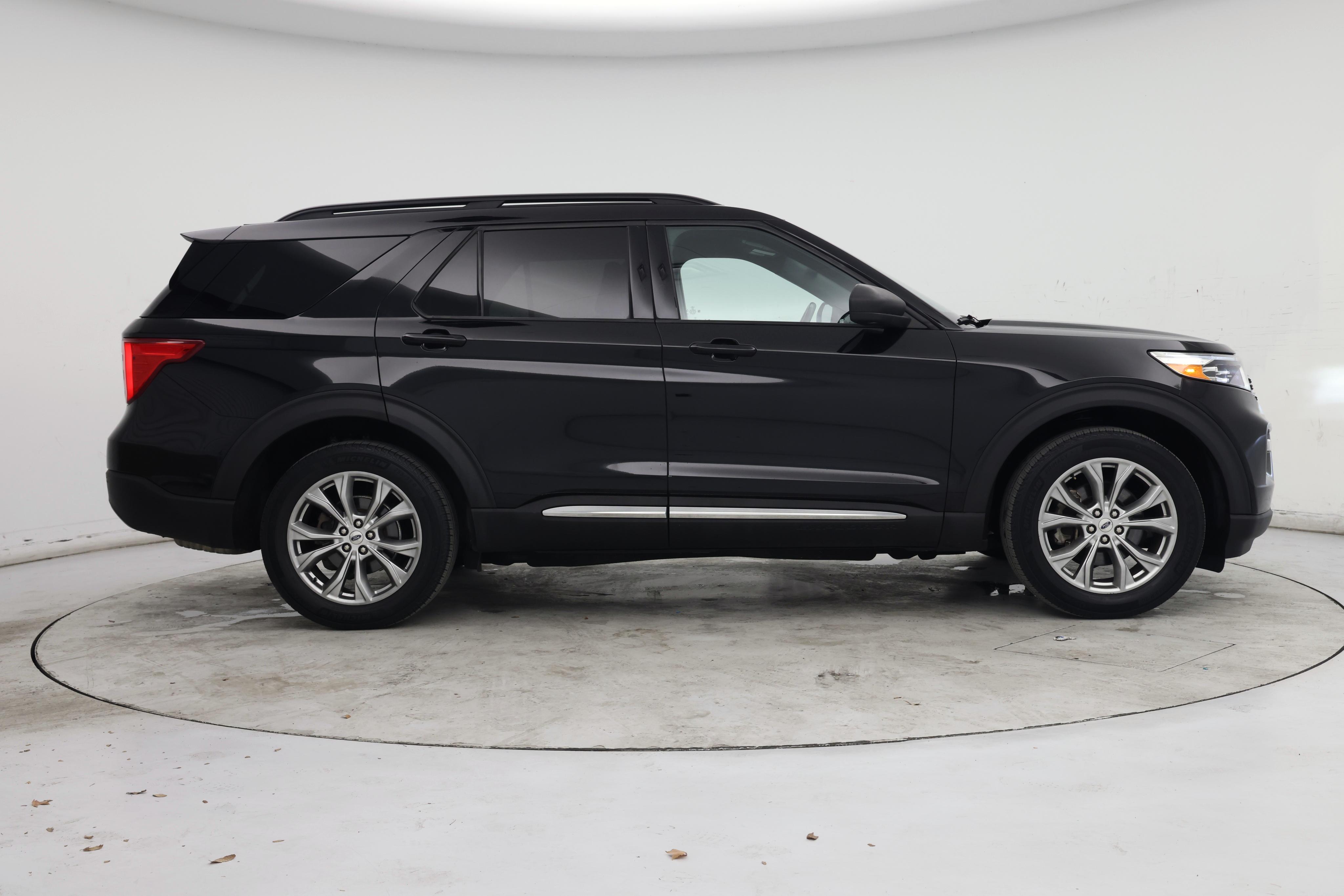 Thumbnail: 2020 Ford Explorer - 7