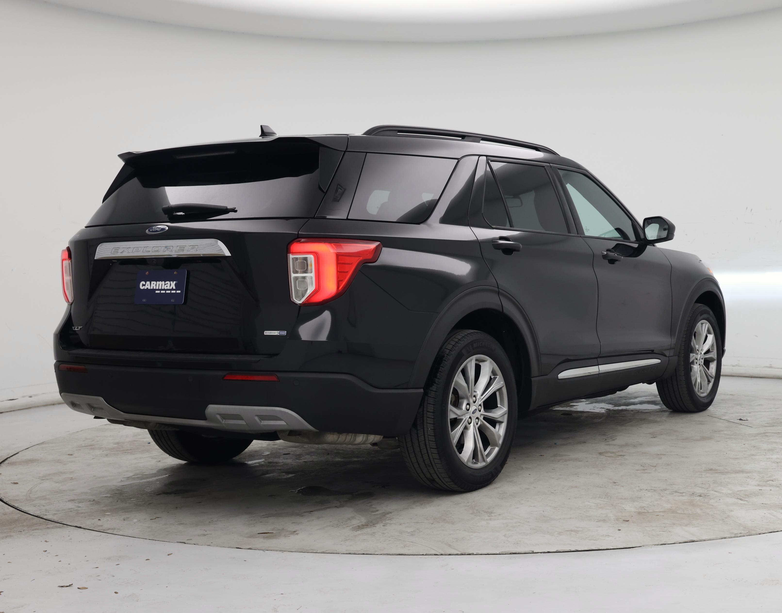 Thumbnail: 2020 Ford Explorer - 8
