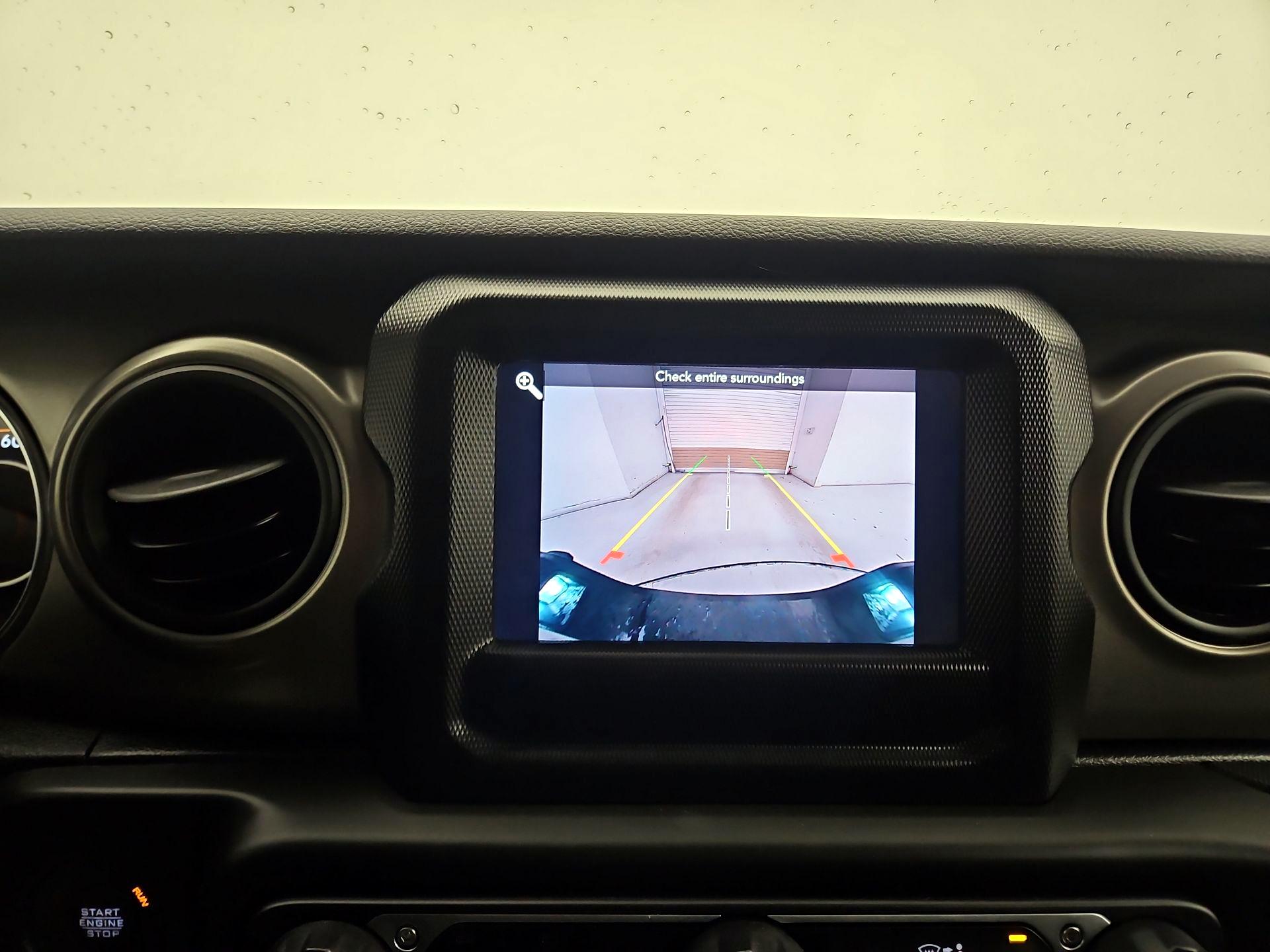 Thumbnail: 2021 Jeep Gladiator - 14