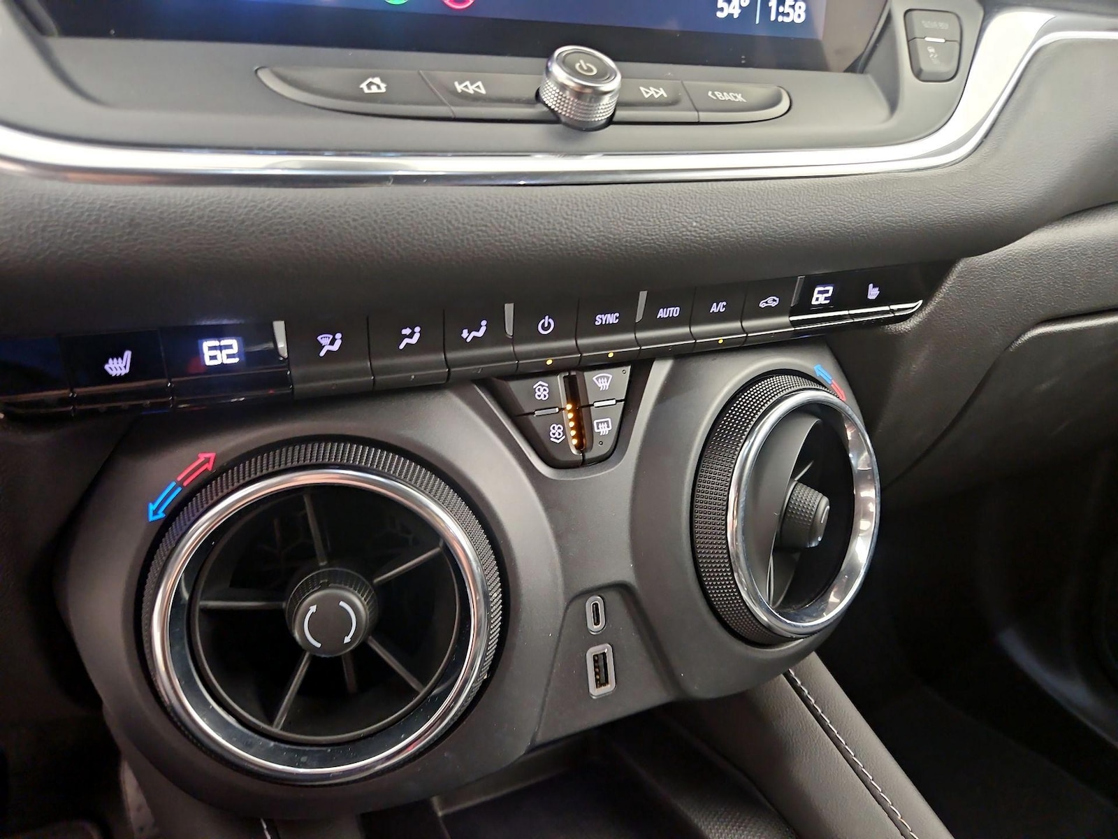 2024 Chevrolet Blazer 2LT - Photo 17