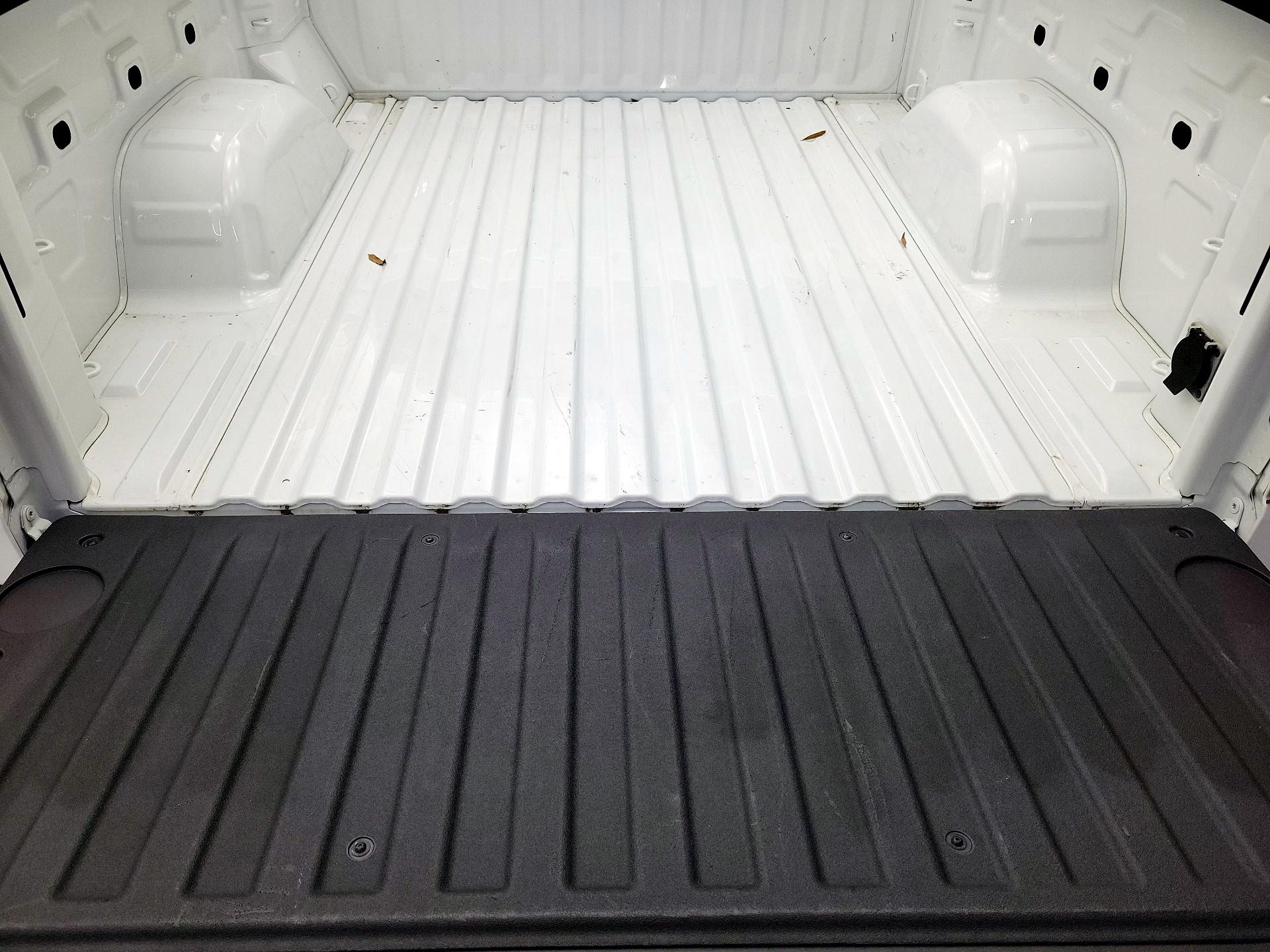 Thumbnail: 2023 Chevrolet Silverado 1500 - 20