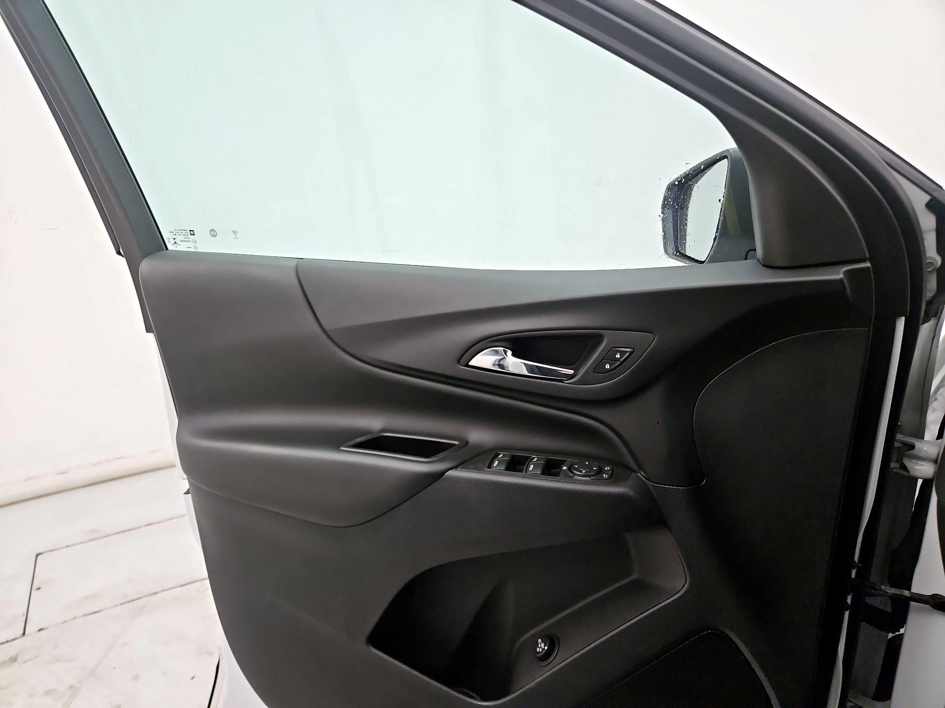 Thumbnail: 2023 Chevrolet Equinox - 12