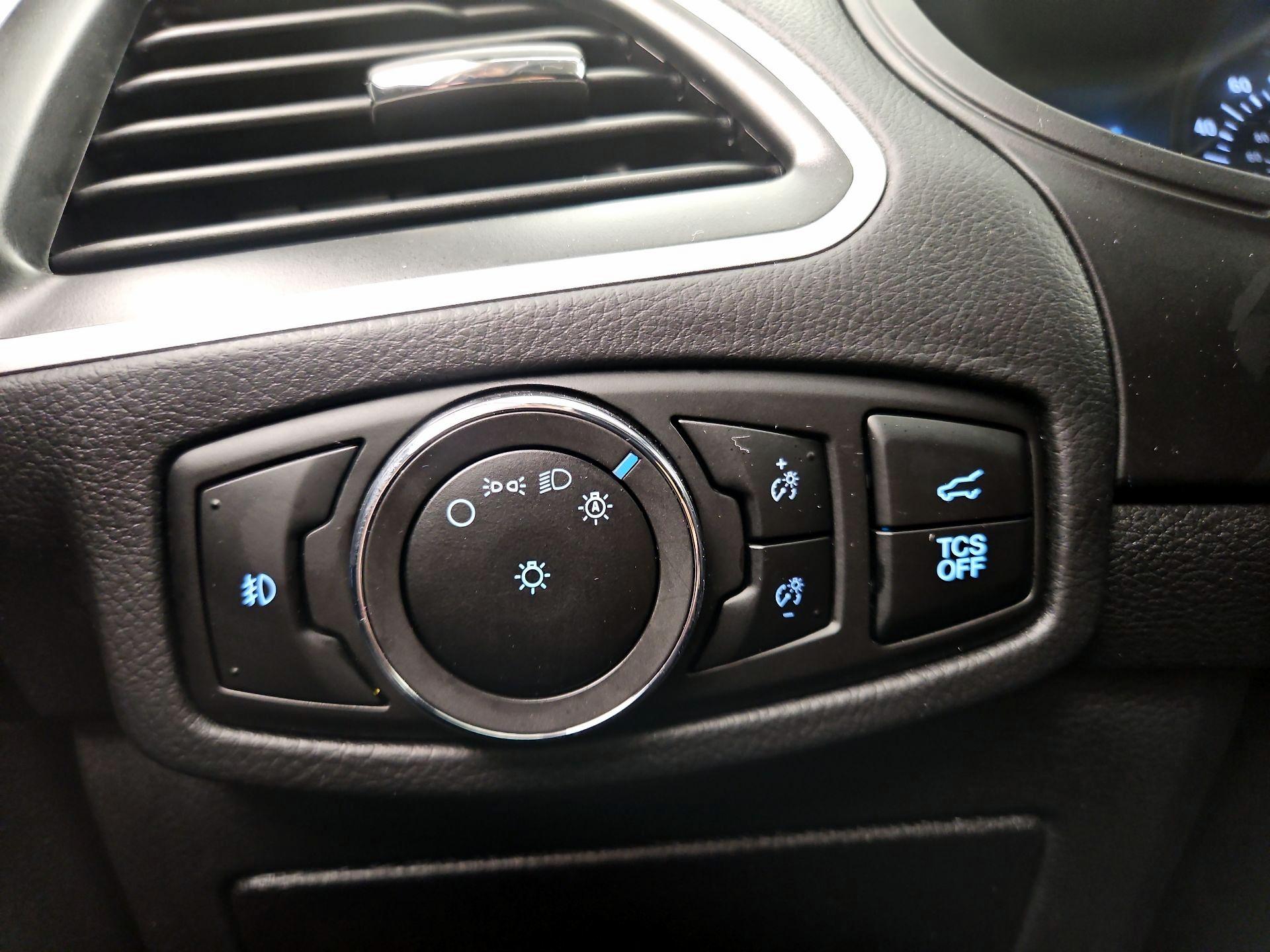 Thumbnail: 2023 Ford Edge - 13