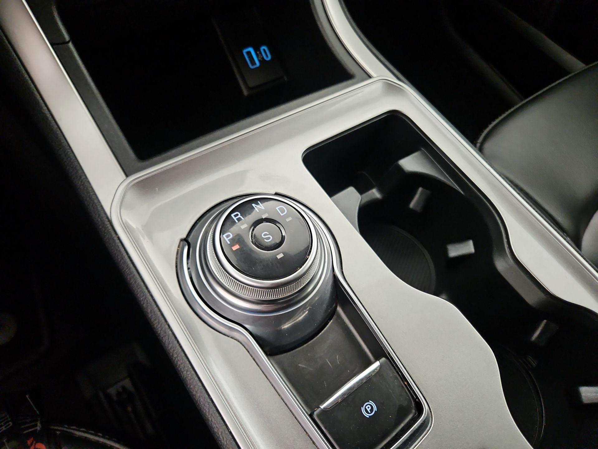 Thumbnail: 2023 Ford Edge - 17