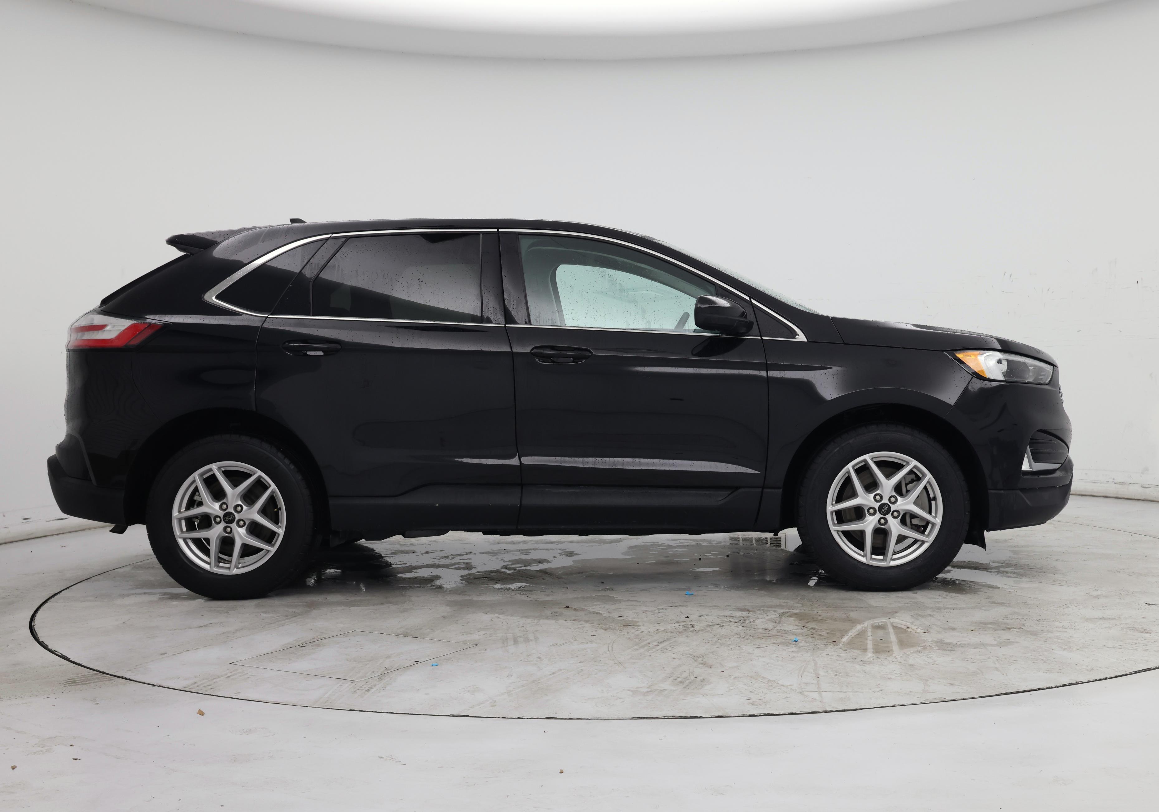 Thumbnail: 2023 Ford Edge - 7