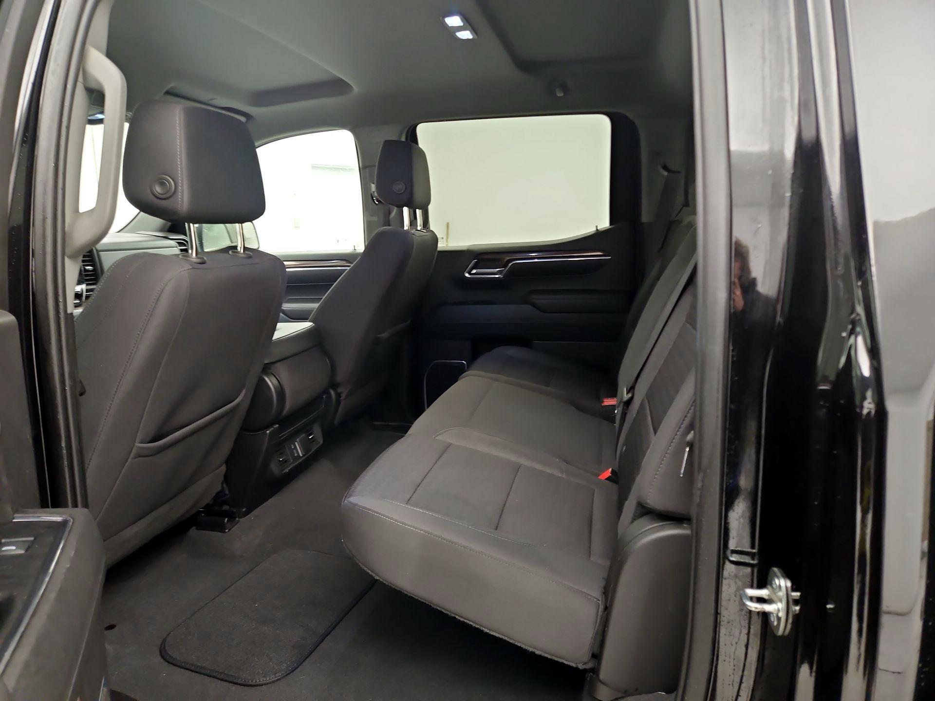 Thumbnail: 2023 Chevrolet Silverado 1500 - 19