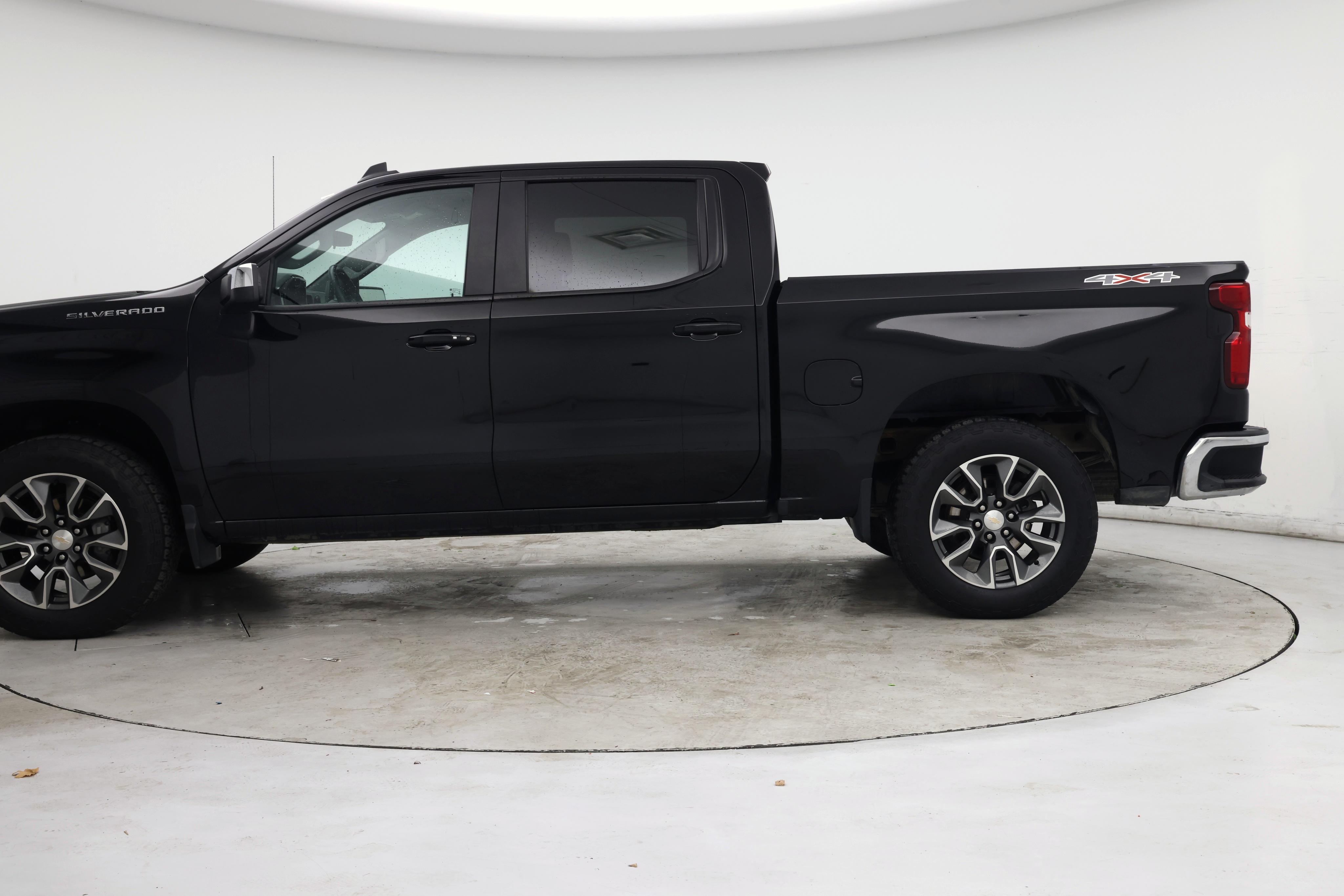 Thumbnail: 2023 Chevrolet Silverado 1500 - 3