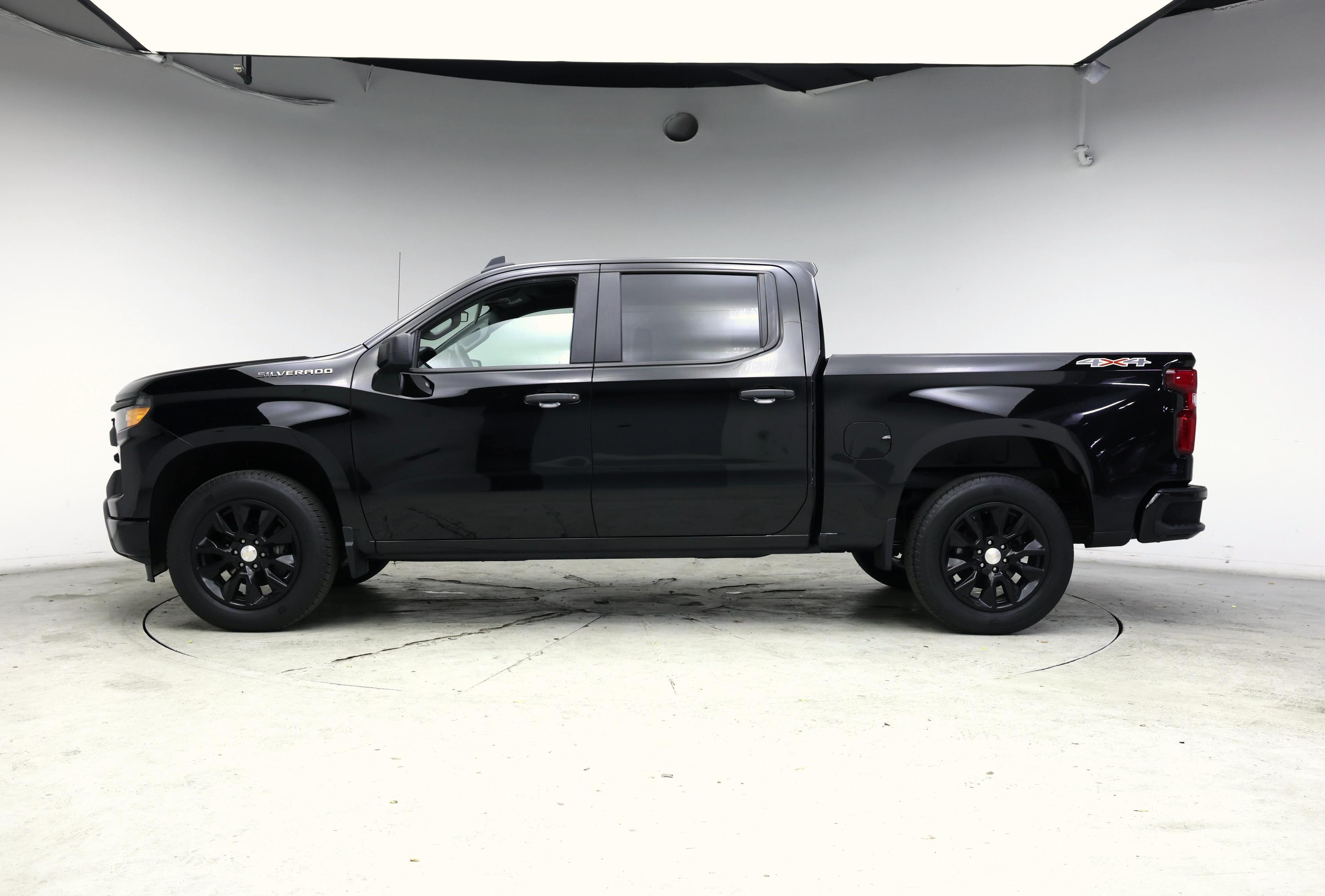 Thumbnail: 2022 Chevrolet Silverado 1500 - 3