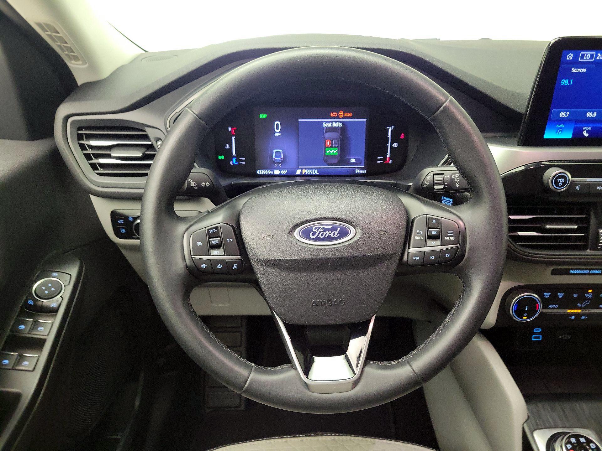 Thumbnail: 2023 Ford Escape - 10