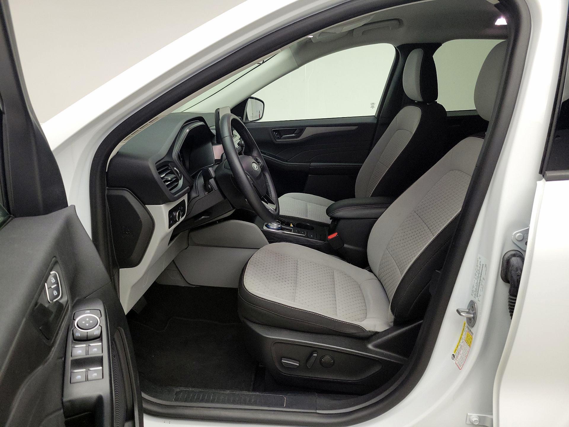 Thumbnail: 2023 Ford Escape - 11