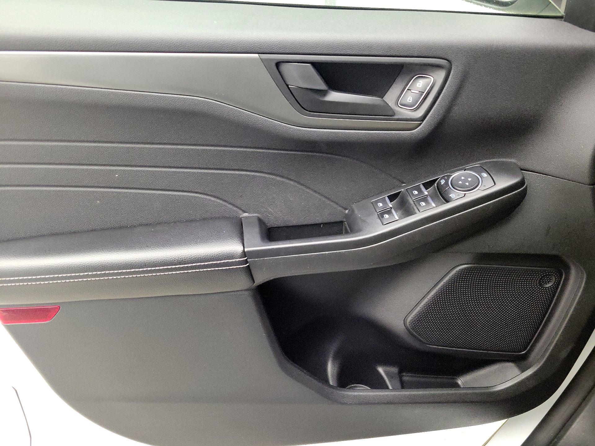 Thumbnail: 2023 Ford Escape - 12