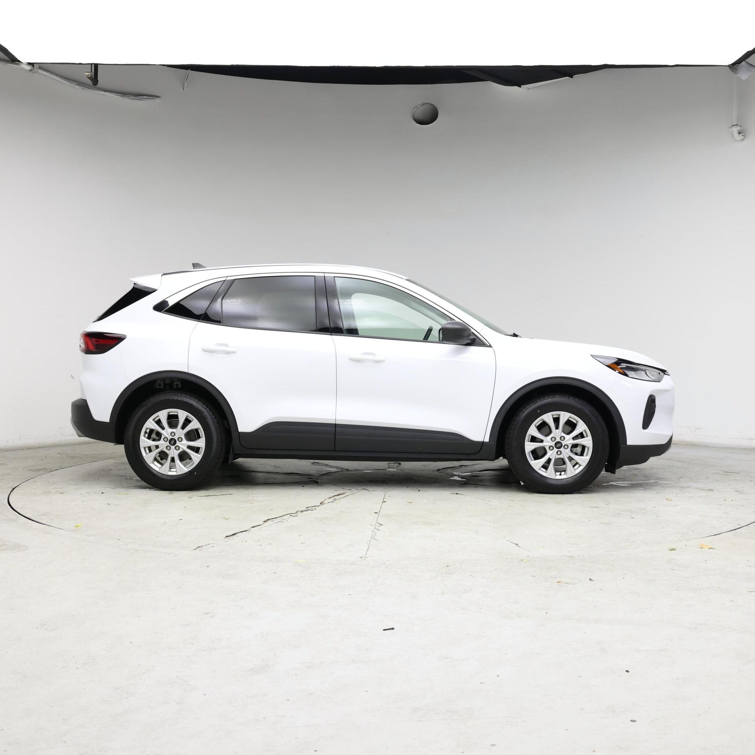 Thumbnail: 2023 Ford Escape - 7