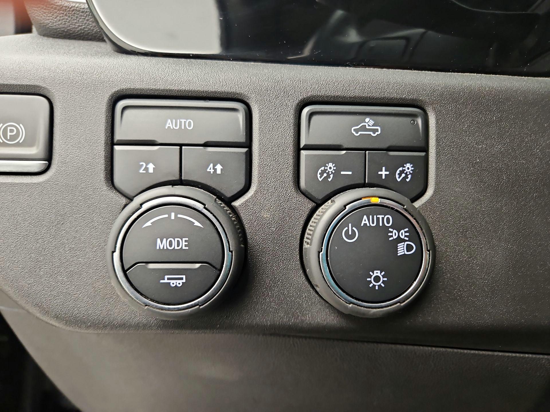 Thumbnail: 2022 Chevrolet Silverado 1500 - 13