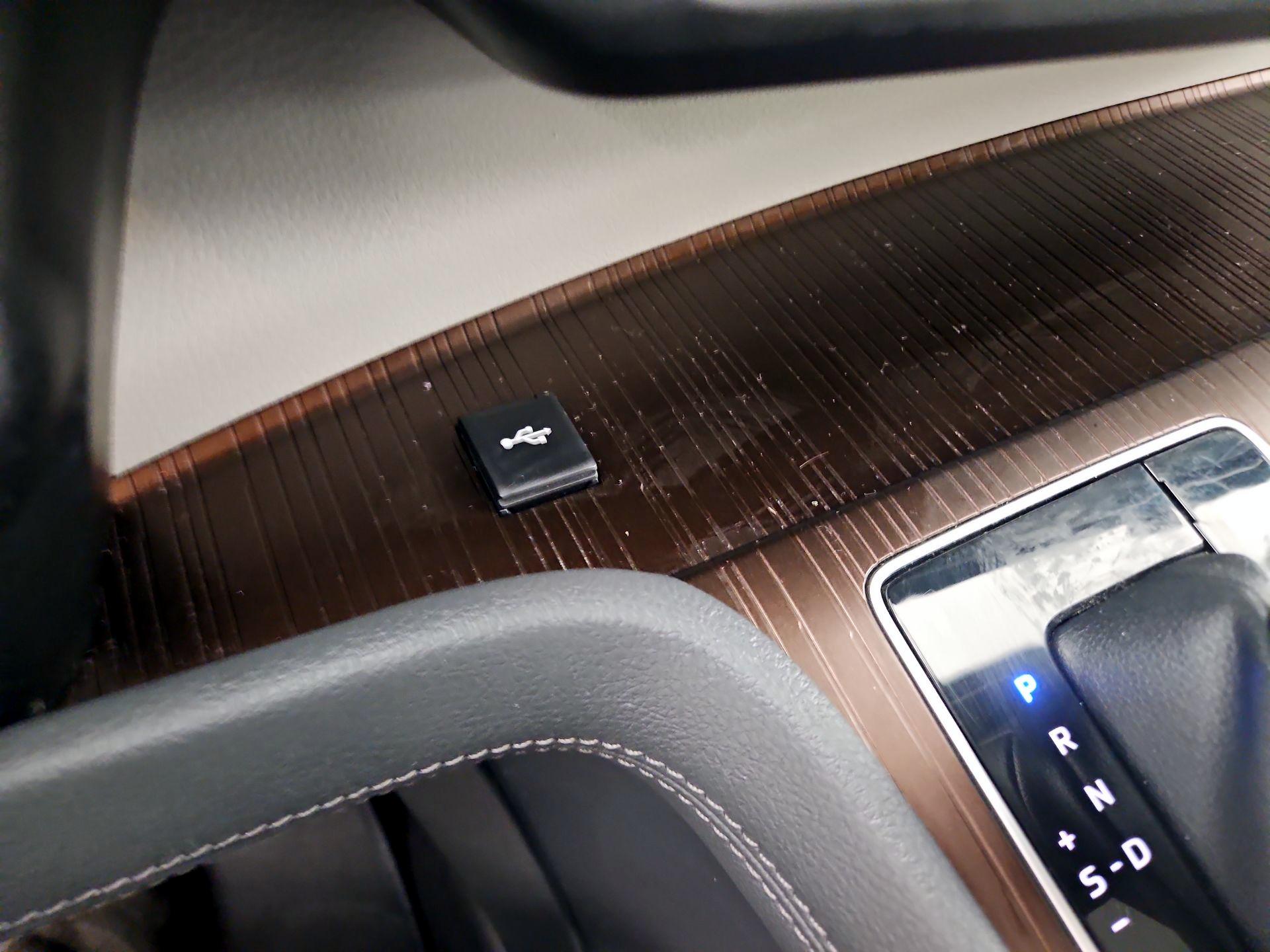 Thumbnail: 2023 Toyota Sienna - 18