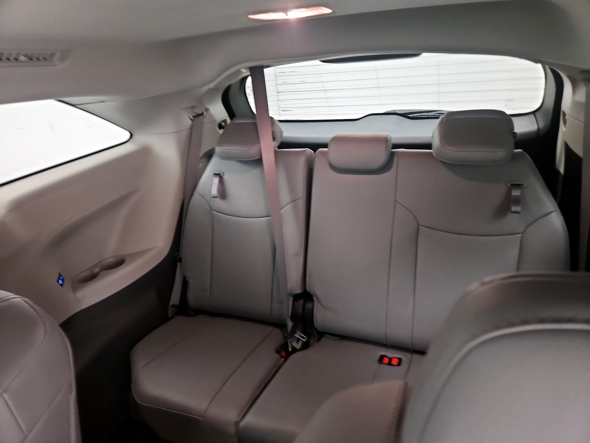 Thumbnail: 2023 Toyota Sienna - 20