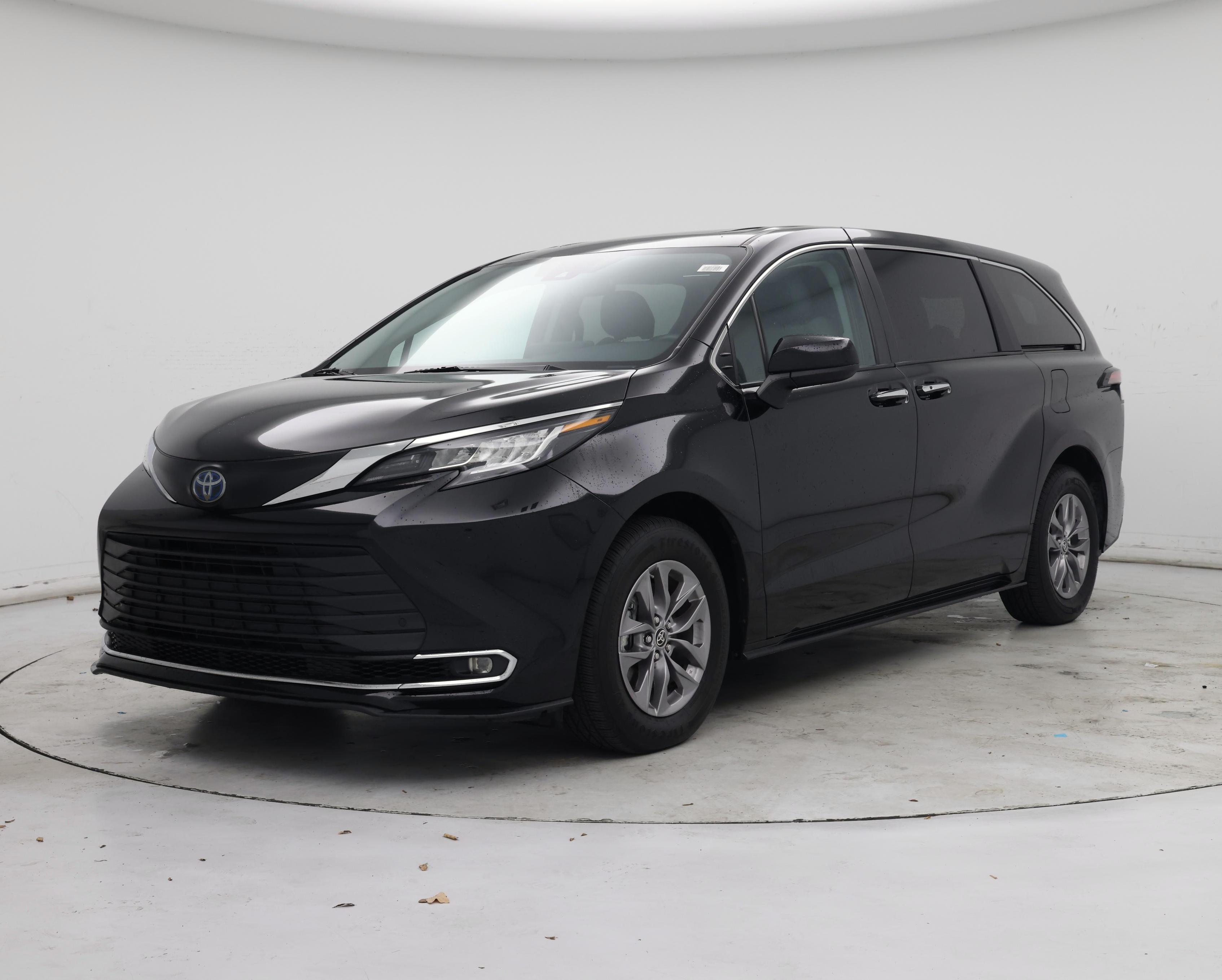 Thumbnail: 2023 Toyota Sienna - 4