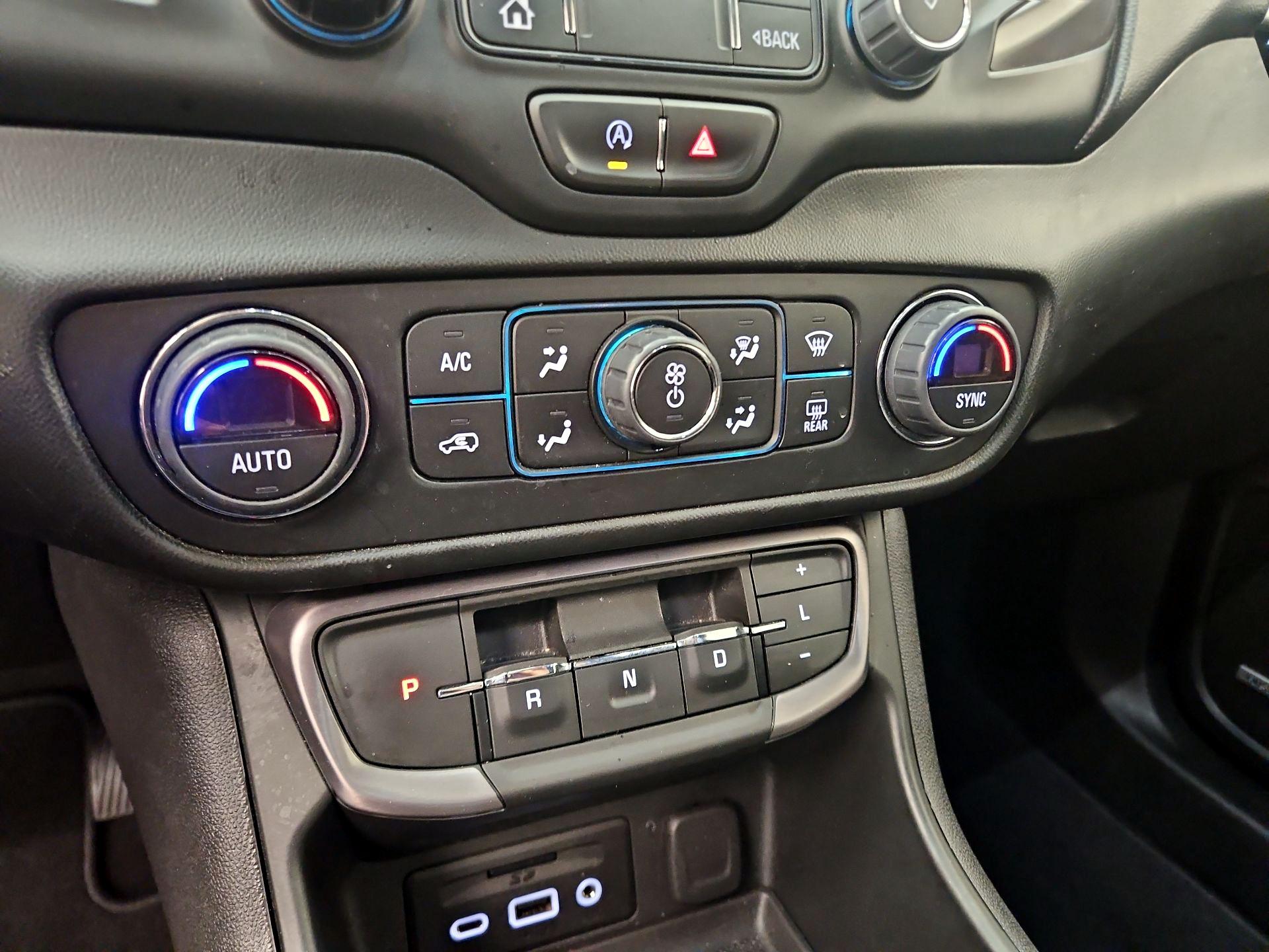 Thumbnail: 2022 GMC Terrain - 16