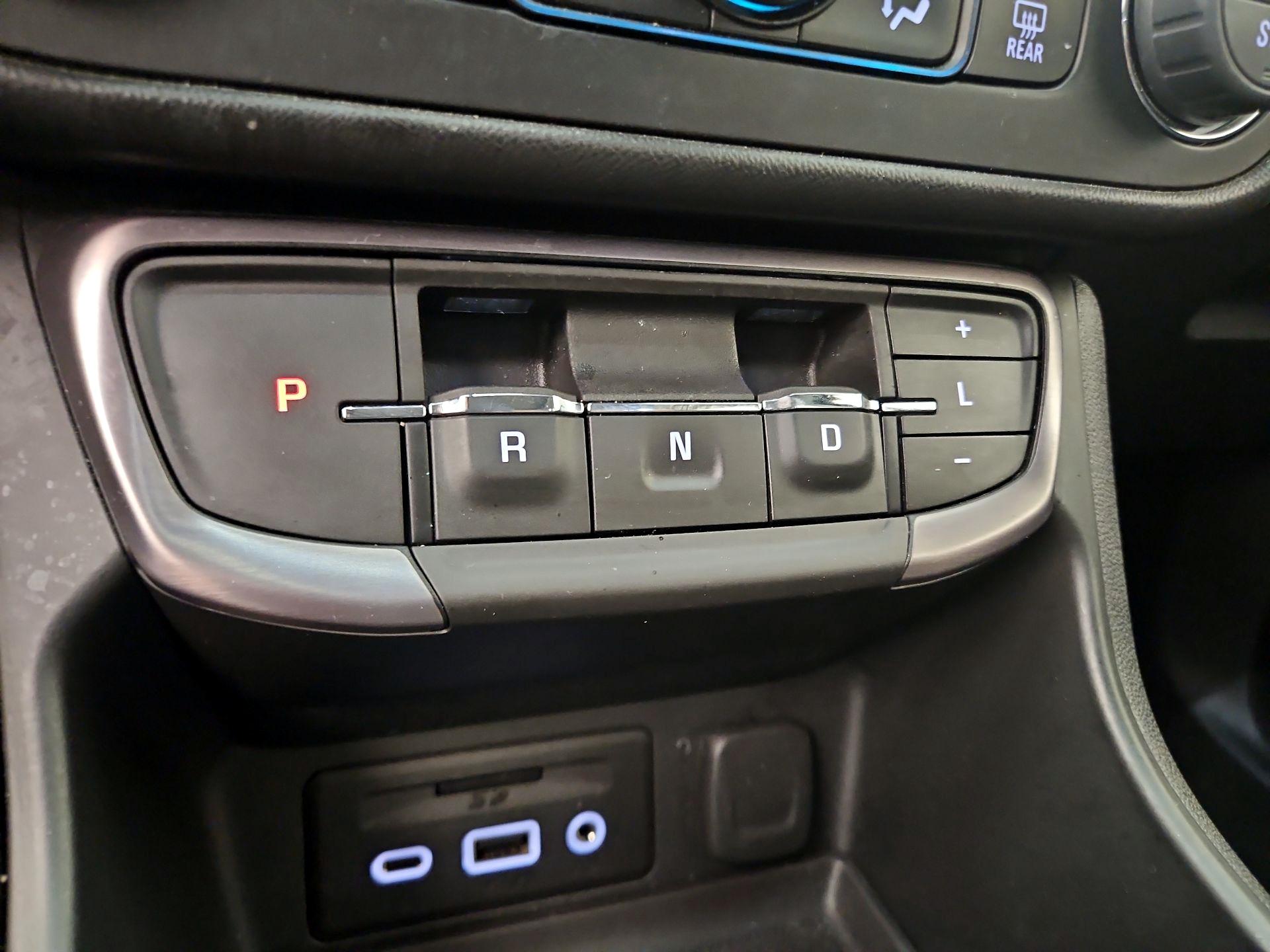 Thumbnail: 2022 GMC Terrain - 17