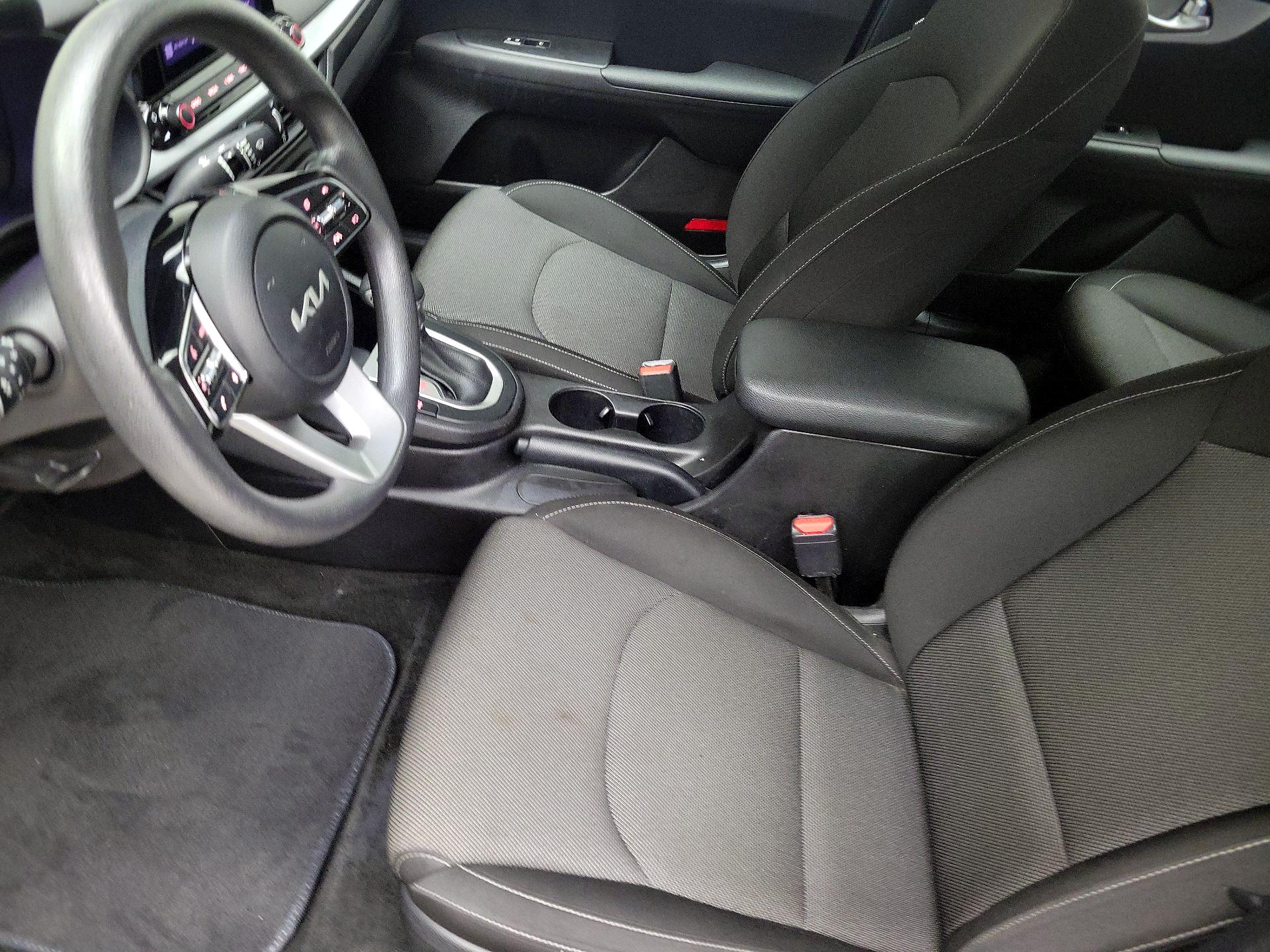 Thumbnail: 2023 Kia Forte - 11