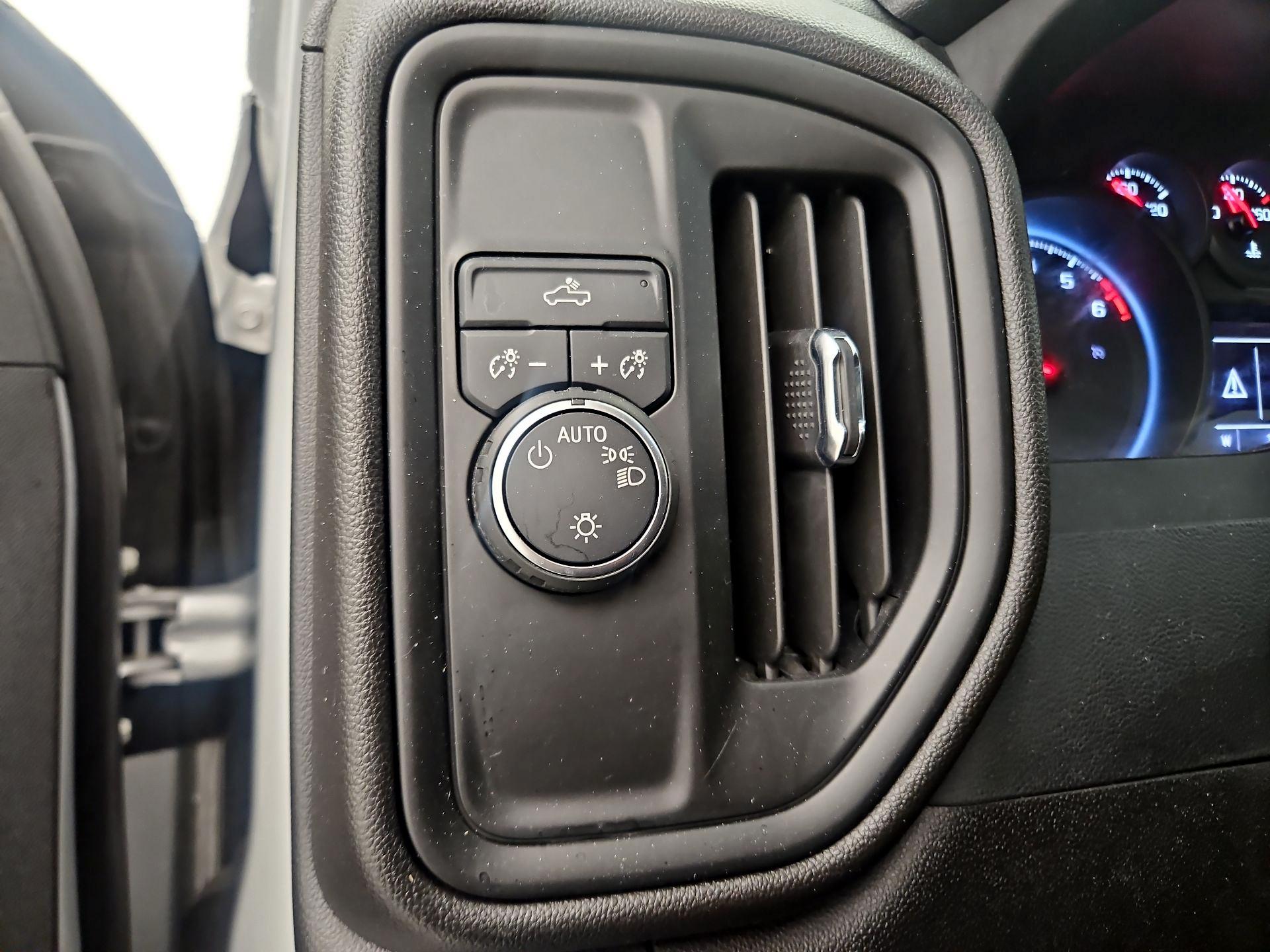 Thumbnail: 2022 Chevrolet Silverado 1500 - 13