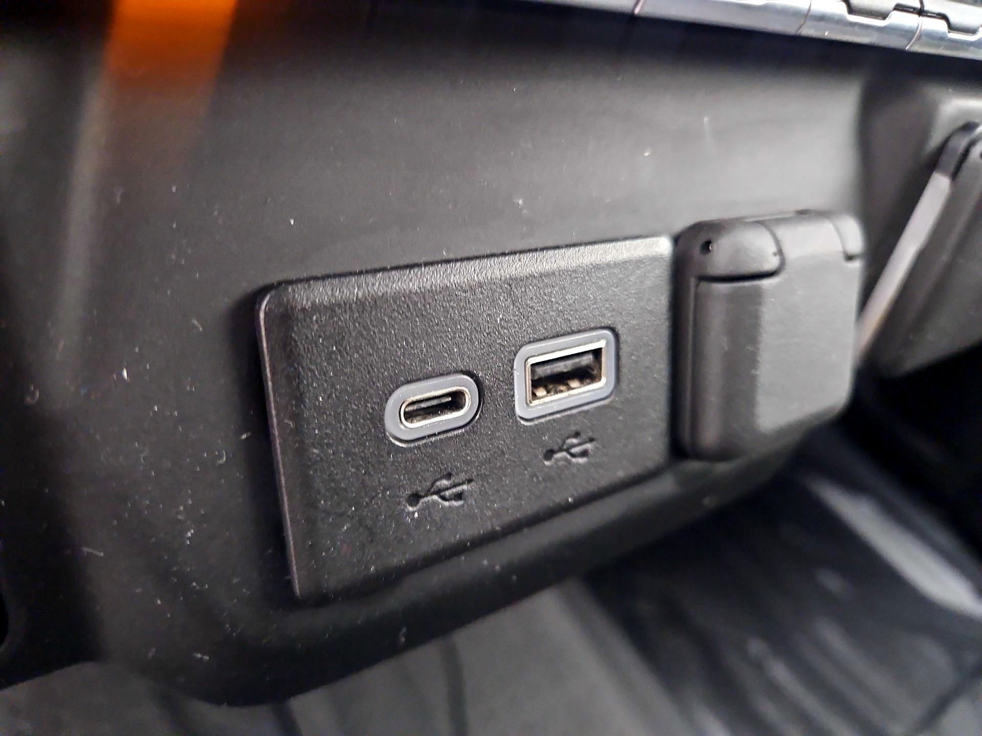 Thumbnail: 2022 Chevrolet Silverado 1500 - 18