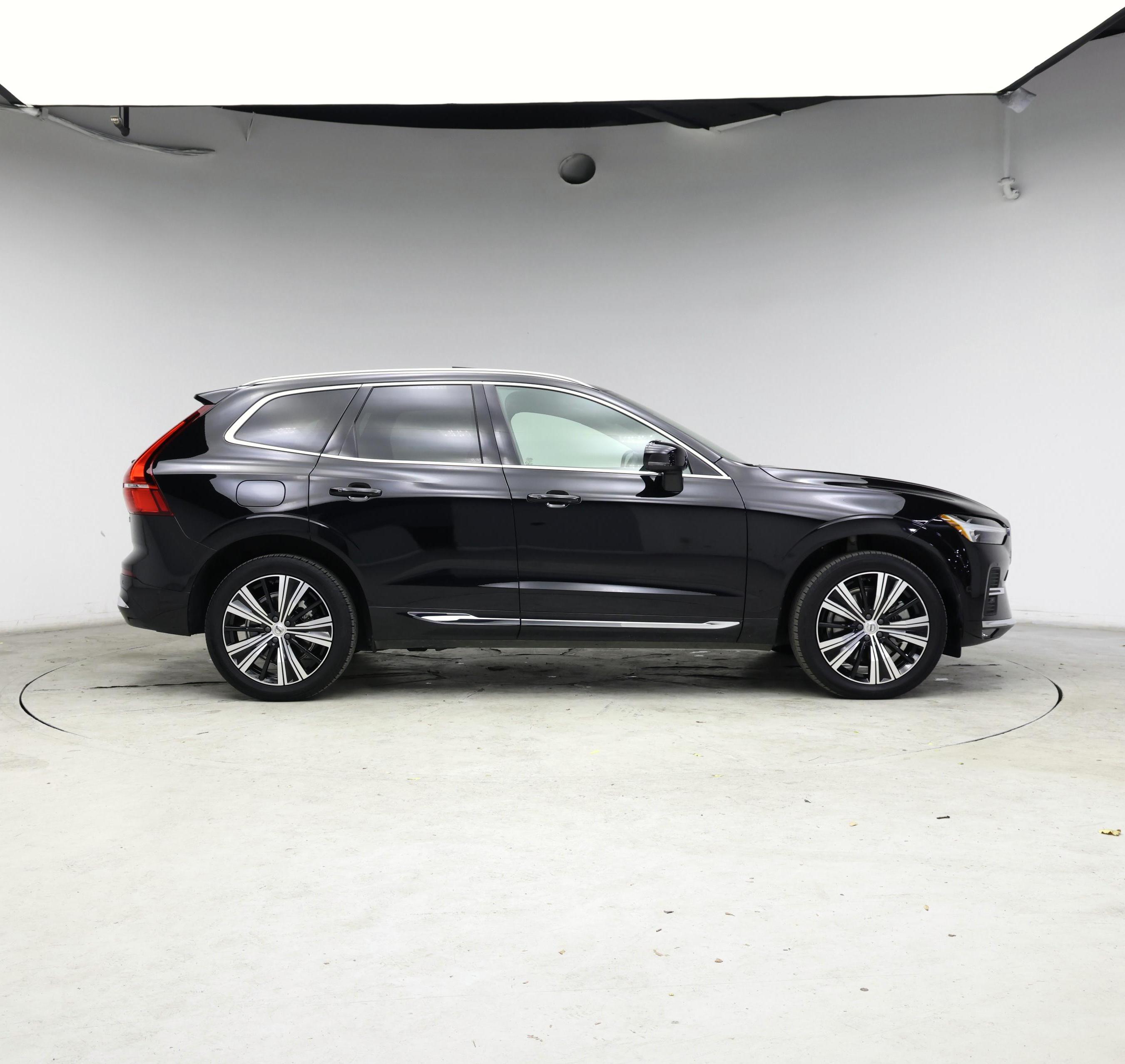 Thumbnail: 2023 Volvo XC60 - 7