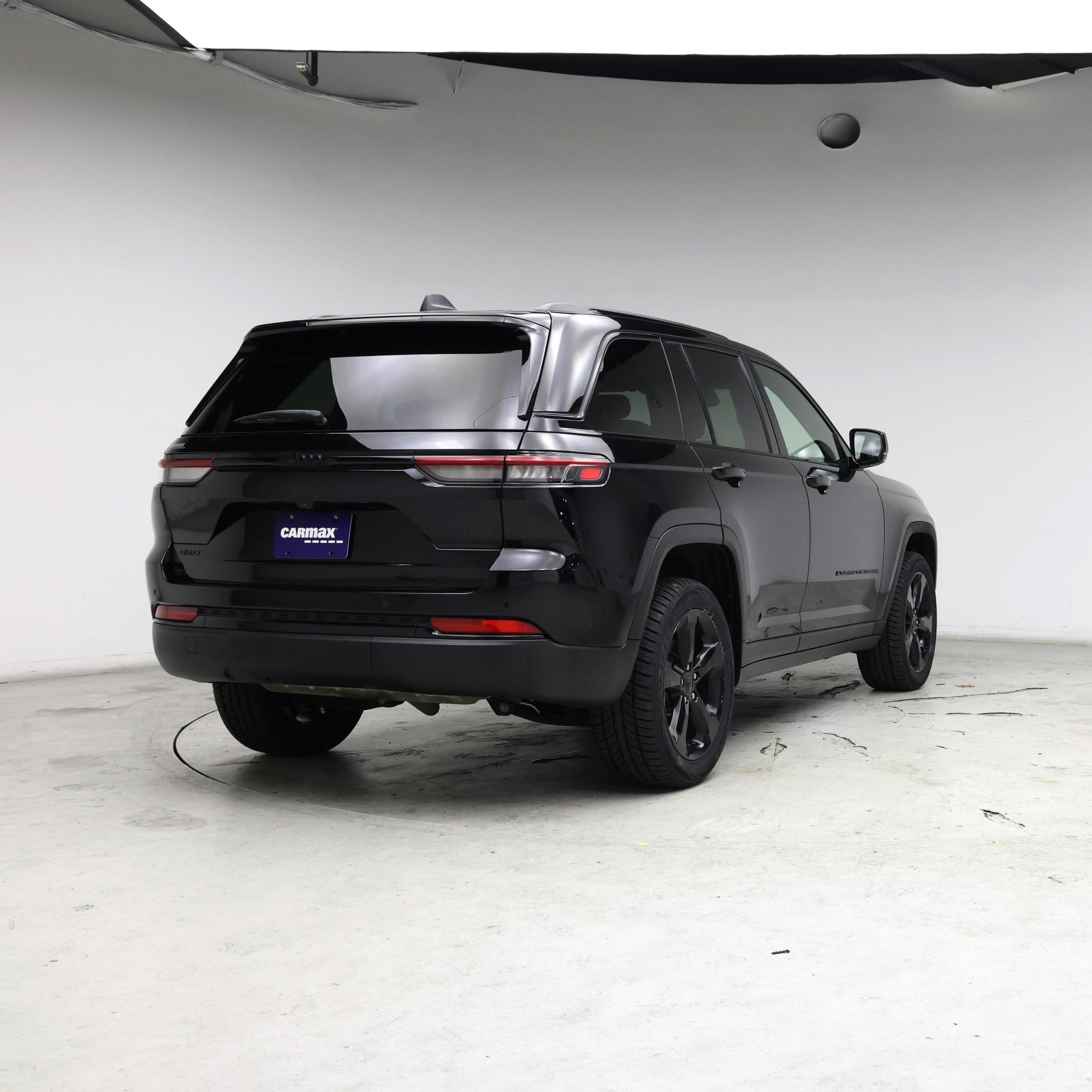 Thumbnail: 2022 Jeep Grand Cherokee - 8