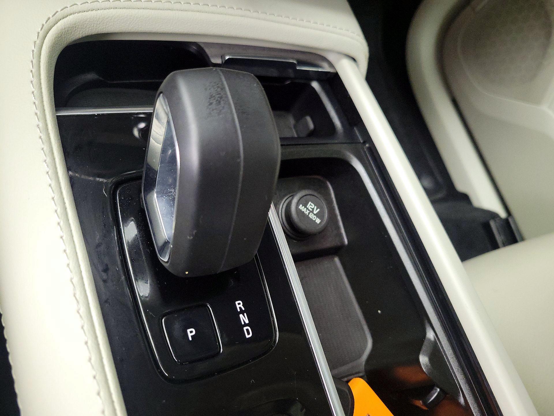 Thumbnail: 2023 Volvo XC90 - 16