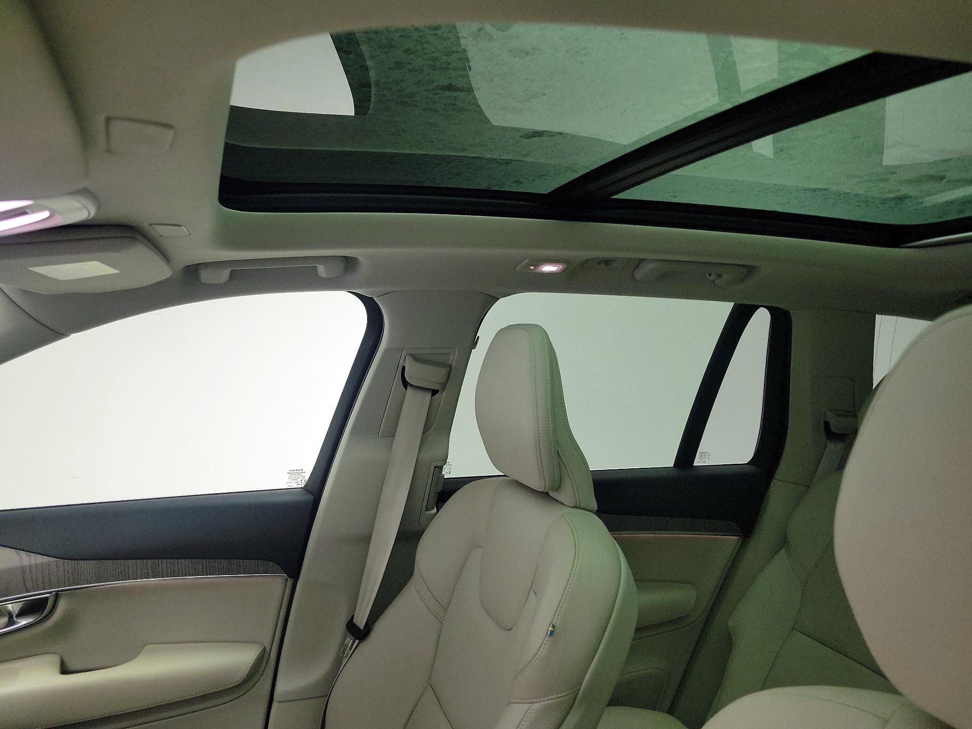 Thumbnail: 2023 Volvo XC90 - 18