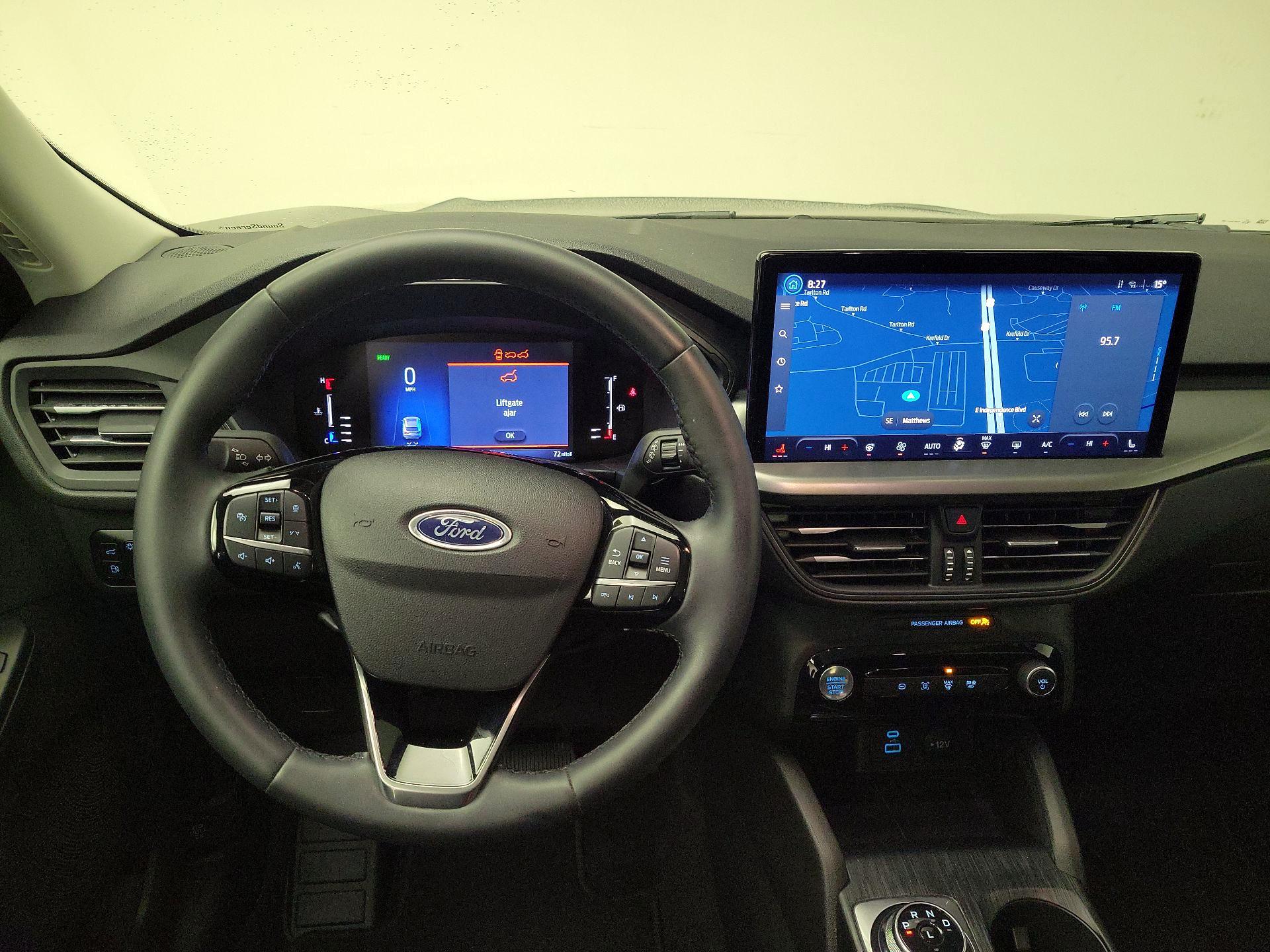 Thumbnail: 2023 Ford Escape - 10