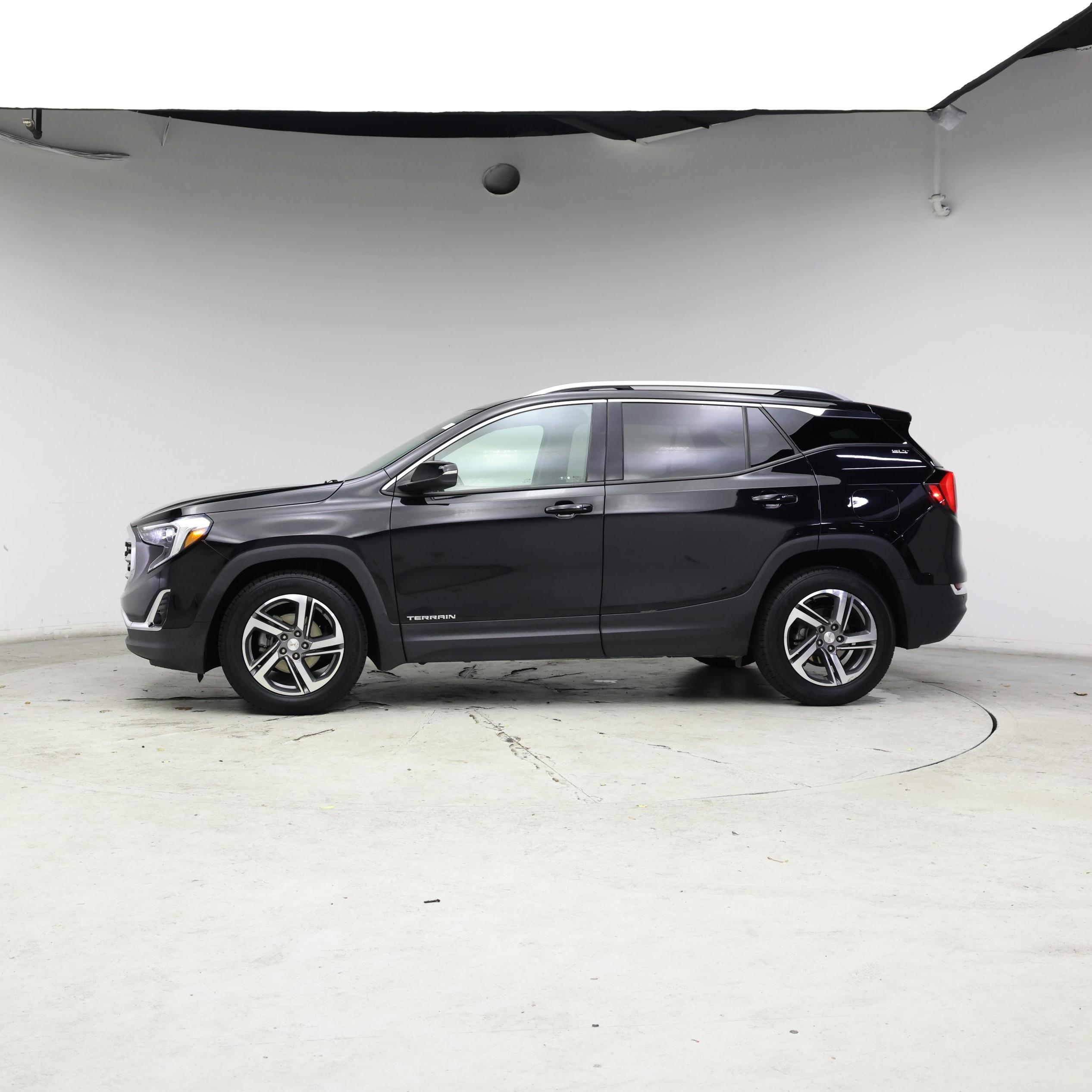 Thumbnail: 2020 GMC Terrain - 3