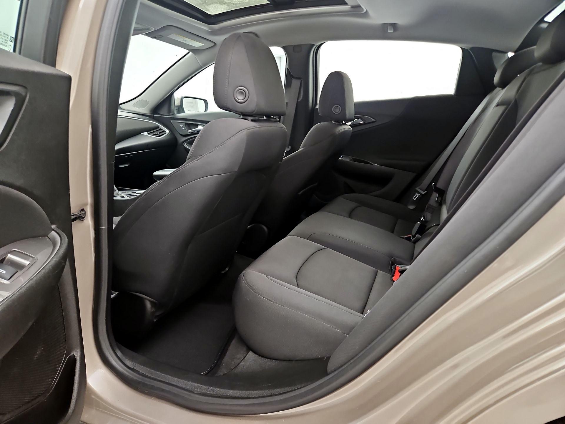 Thumbnail: 2023 Chevrolet Malibu - 20