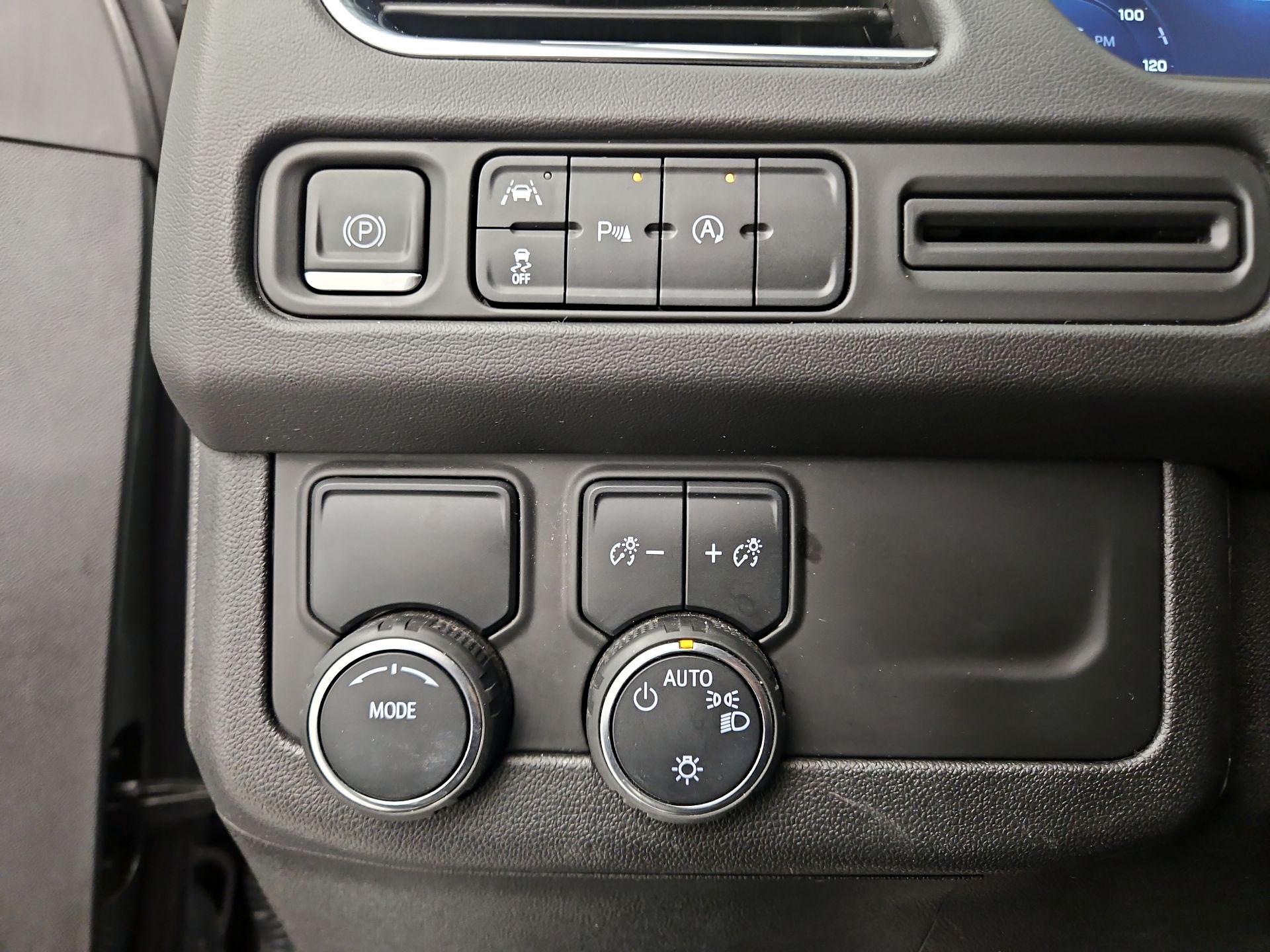 Thumbnail: 2023 Chevrolet Suburban - 13