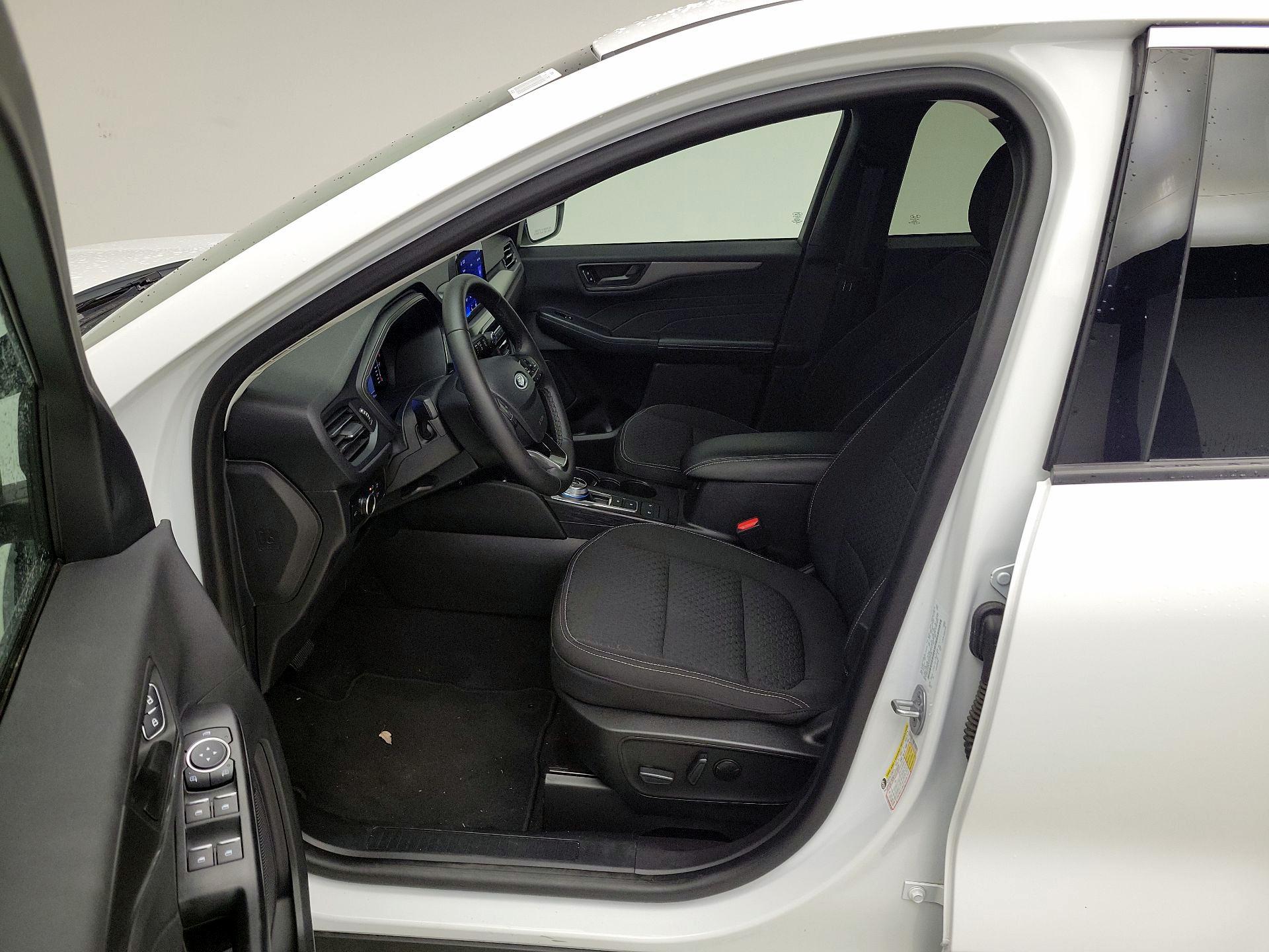 Thumbnail: 2023 Ford Escape - 11