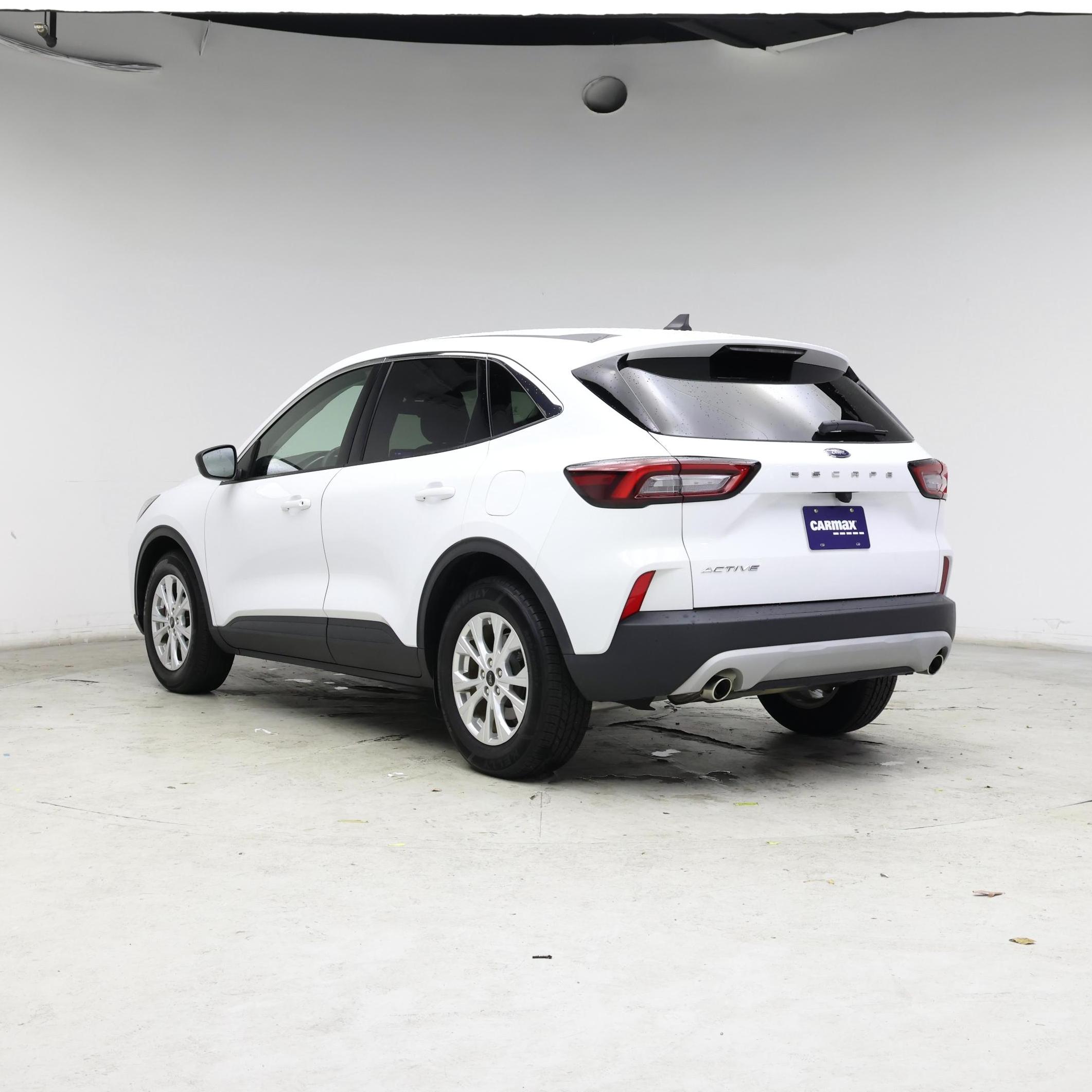 Thumbnail: 2023 Ford Escape - 2