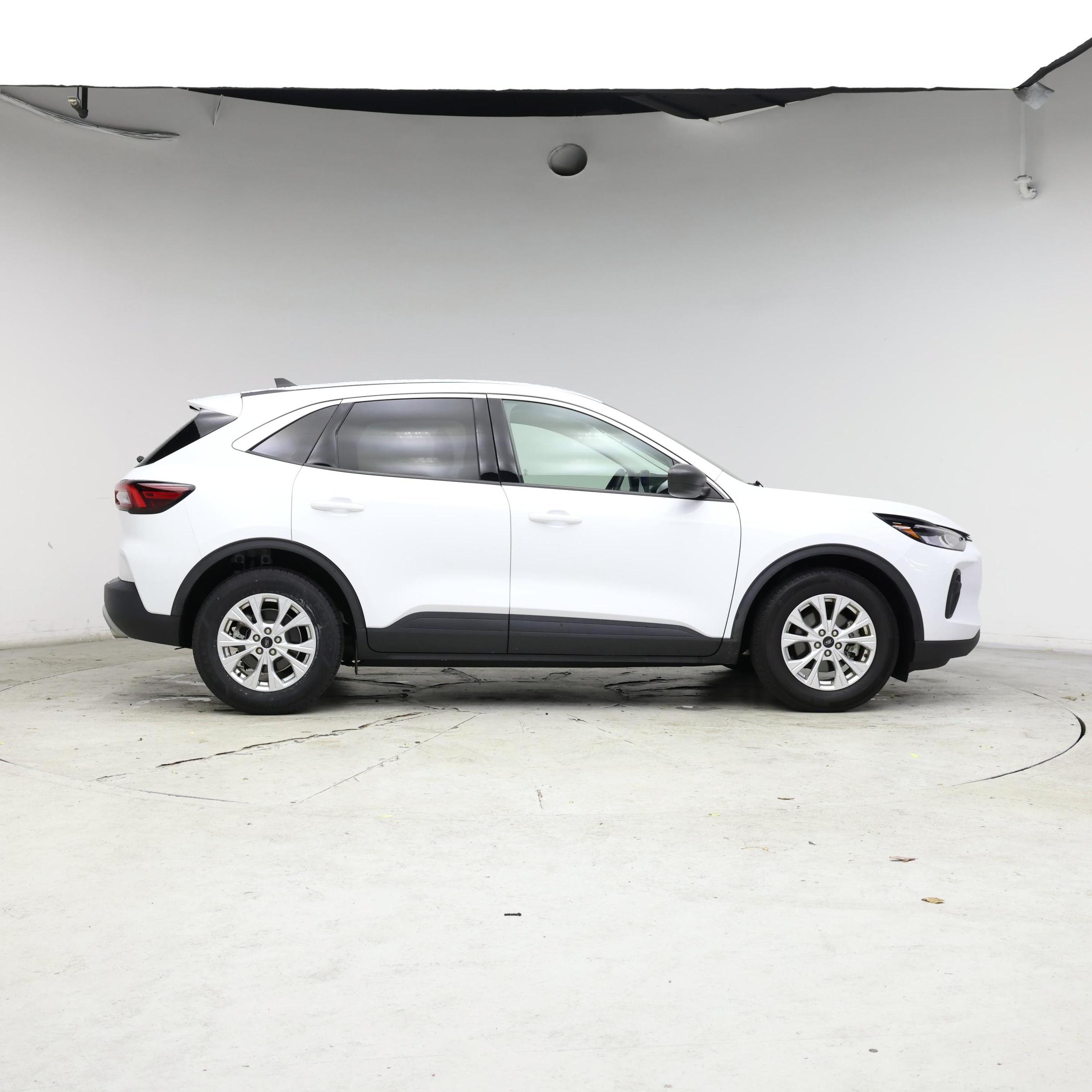 Thumbnail: 2023 Ford Escape - 7