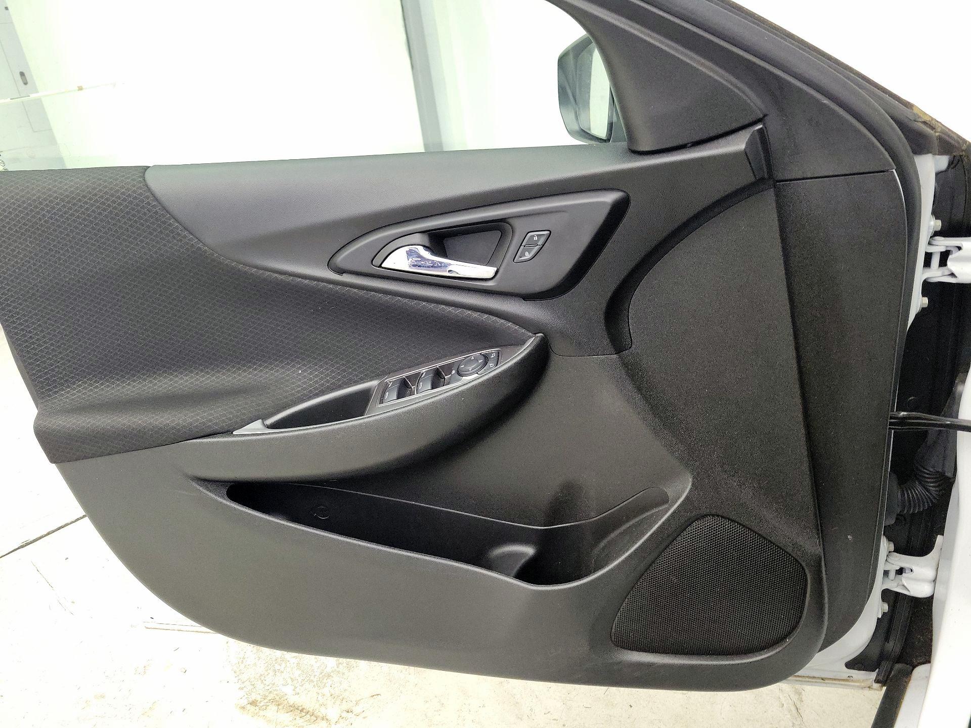 Thumbnail: 2023 Chevrolet Malibu - 12