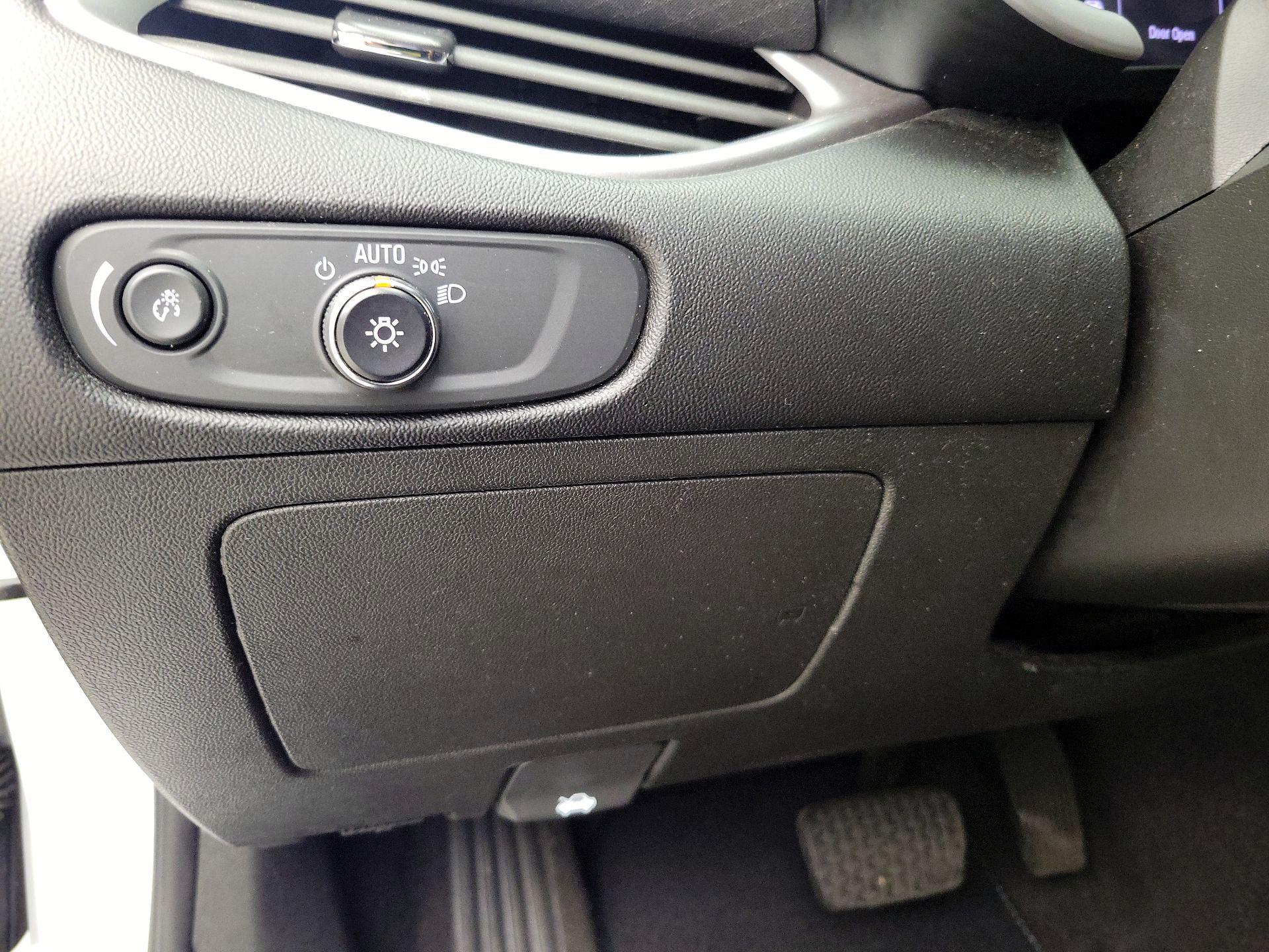 Thumbnail: 2023 Chevrolet Malibu - 13