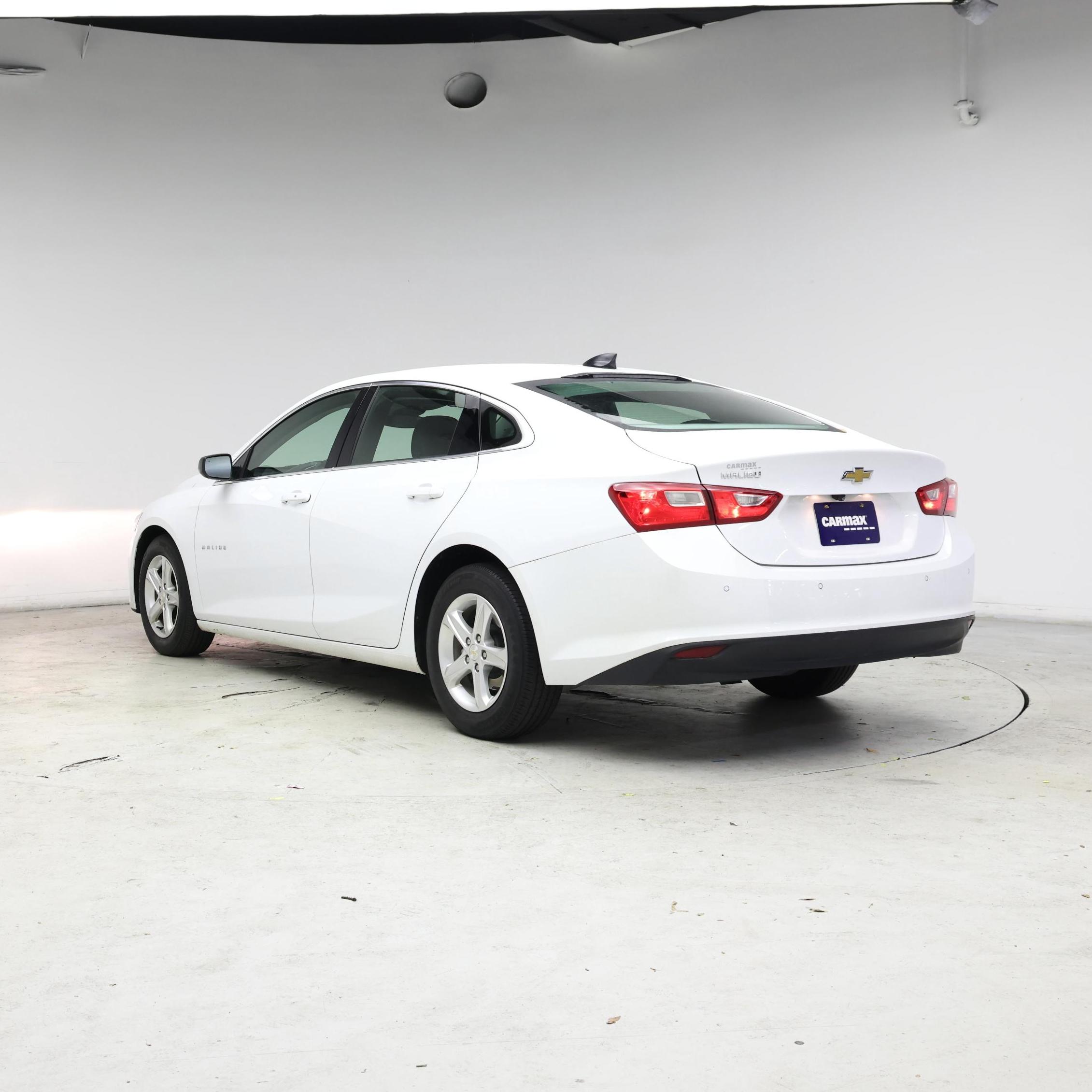 Thumbnail: 2023 Chevrolet Malibu - 2