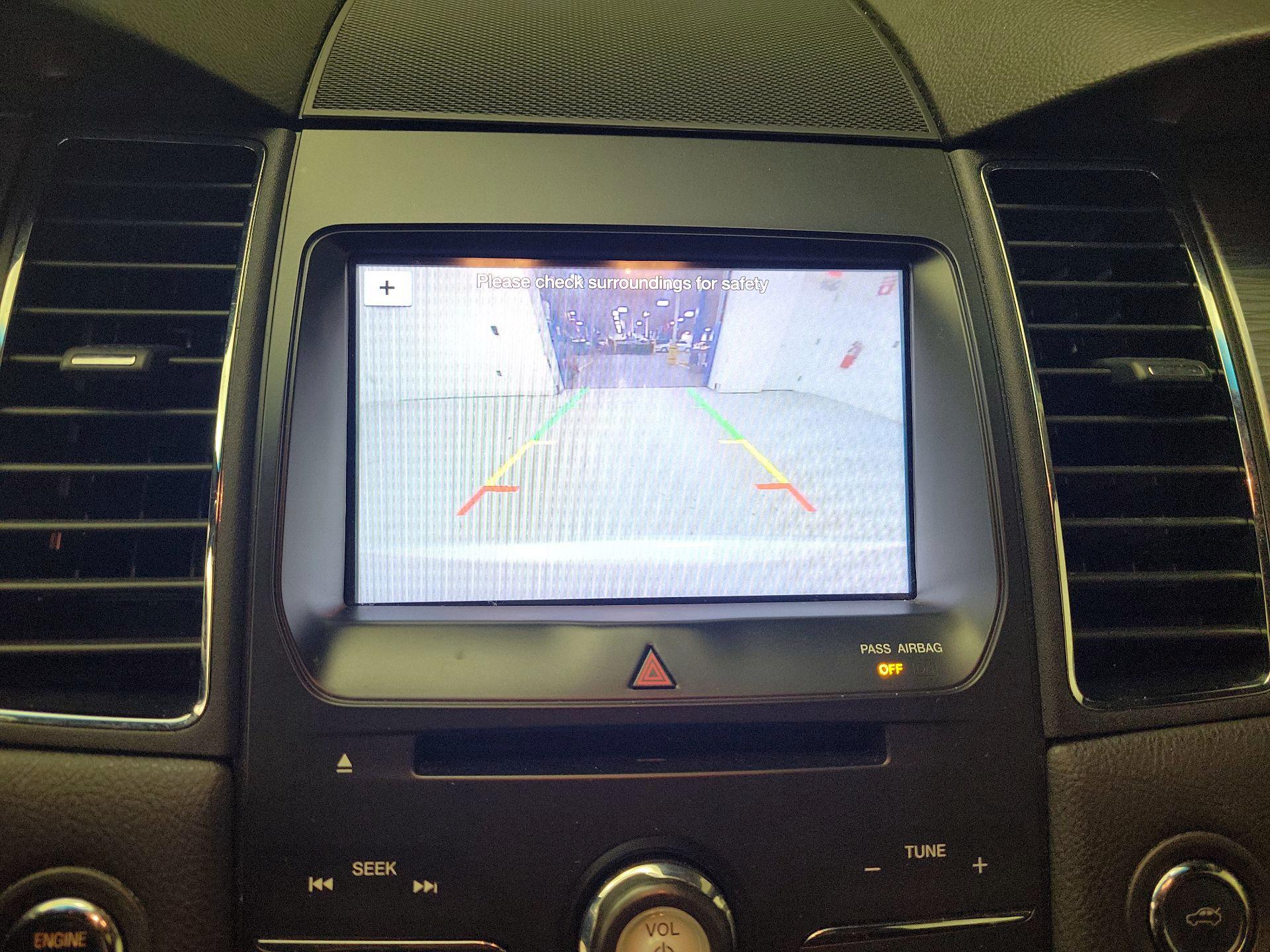 Thumbnail: 2018 Ford Taurus - 15