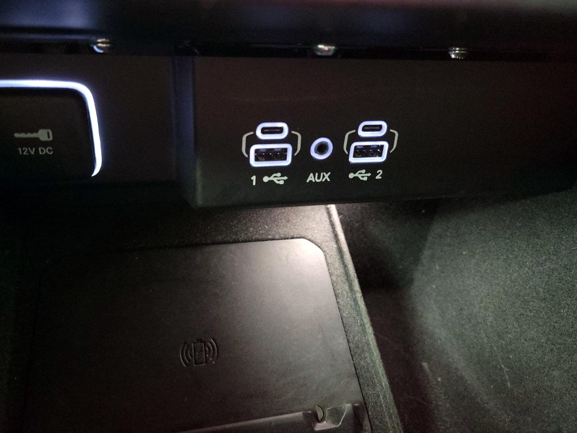 Thumbnail: 2024 Jeep Wagoneer - 19